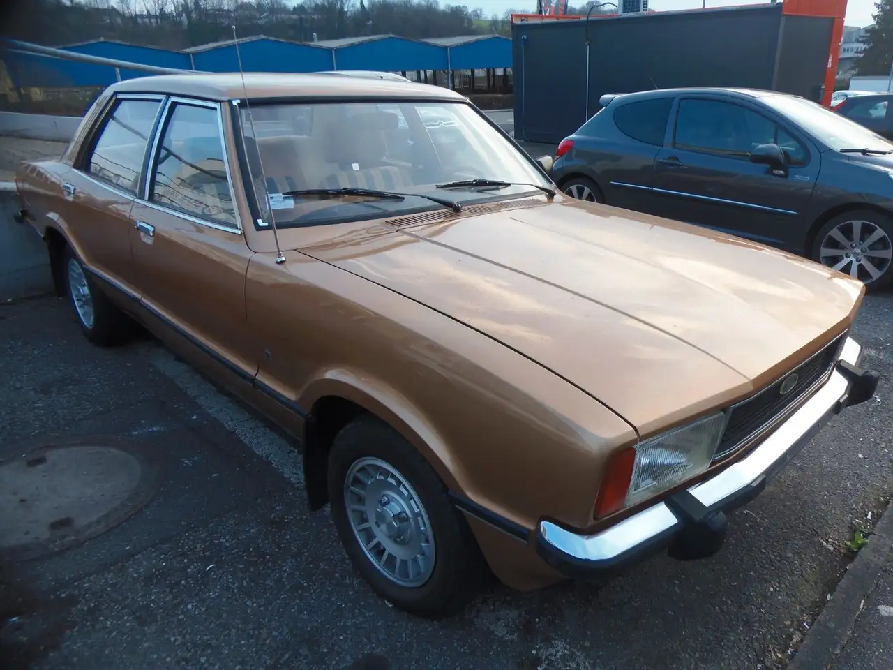 Ford Taunus 1,6l GHIA 1.Hand TÜV NEU, foto 3