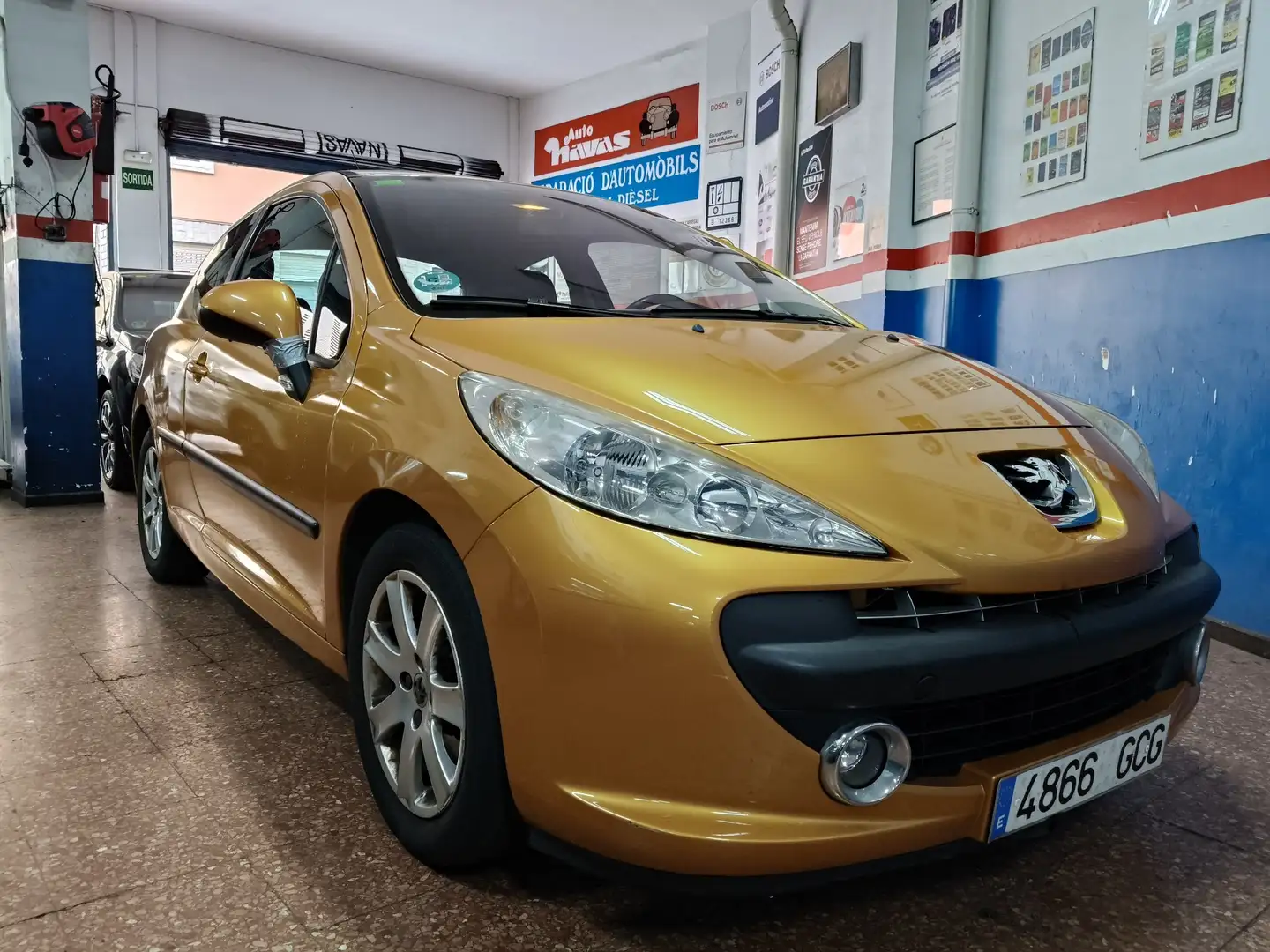 Peugeot 207 1.6i 16v XT - 2