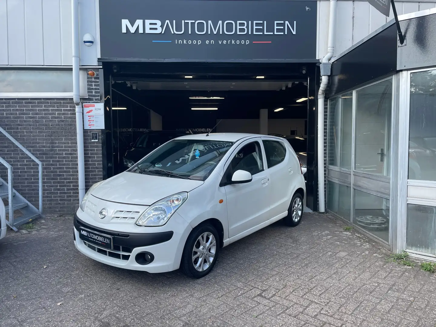 Nissan Pixo 1.0 Look/5 Deurs/Airco/NAP/1 Jaar APK. Wit - 1