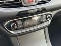 Hyundai i30 Wagon 1.5 T-GDi MHEV Premium / Navigatie / Cruise Grijs - thumbnail 11