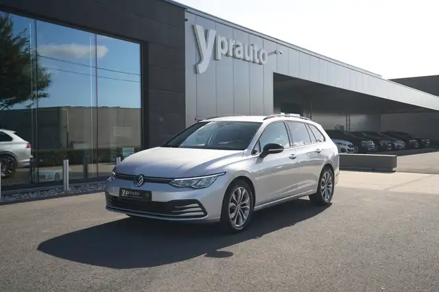 Volkswagen Golf Variant Golf 8 SW 1.0 TSI Virtual Cockpit DAB tuner  Apple Carplay Android Auto Laneassist Dakreling Klima Frontassist pivacy