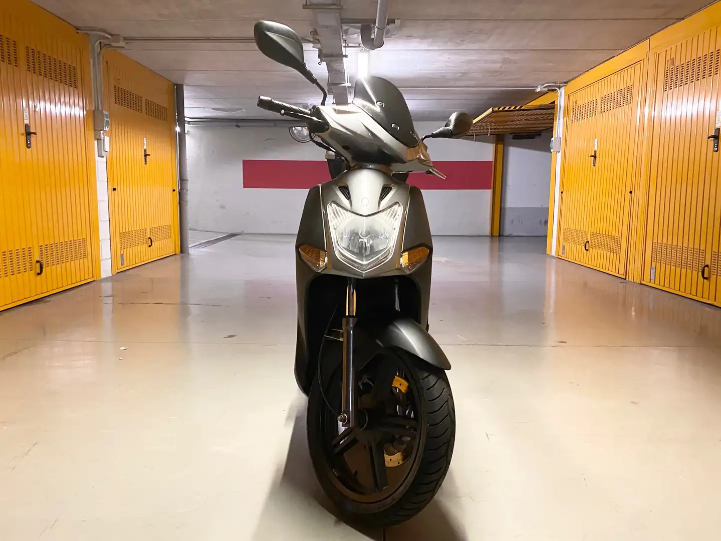 Kymco Agility 125 City - EURO 3 (ok a Milano fino ottobre 2028) Argento - 2