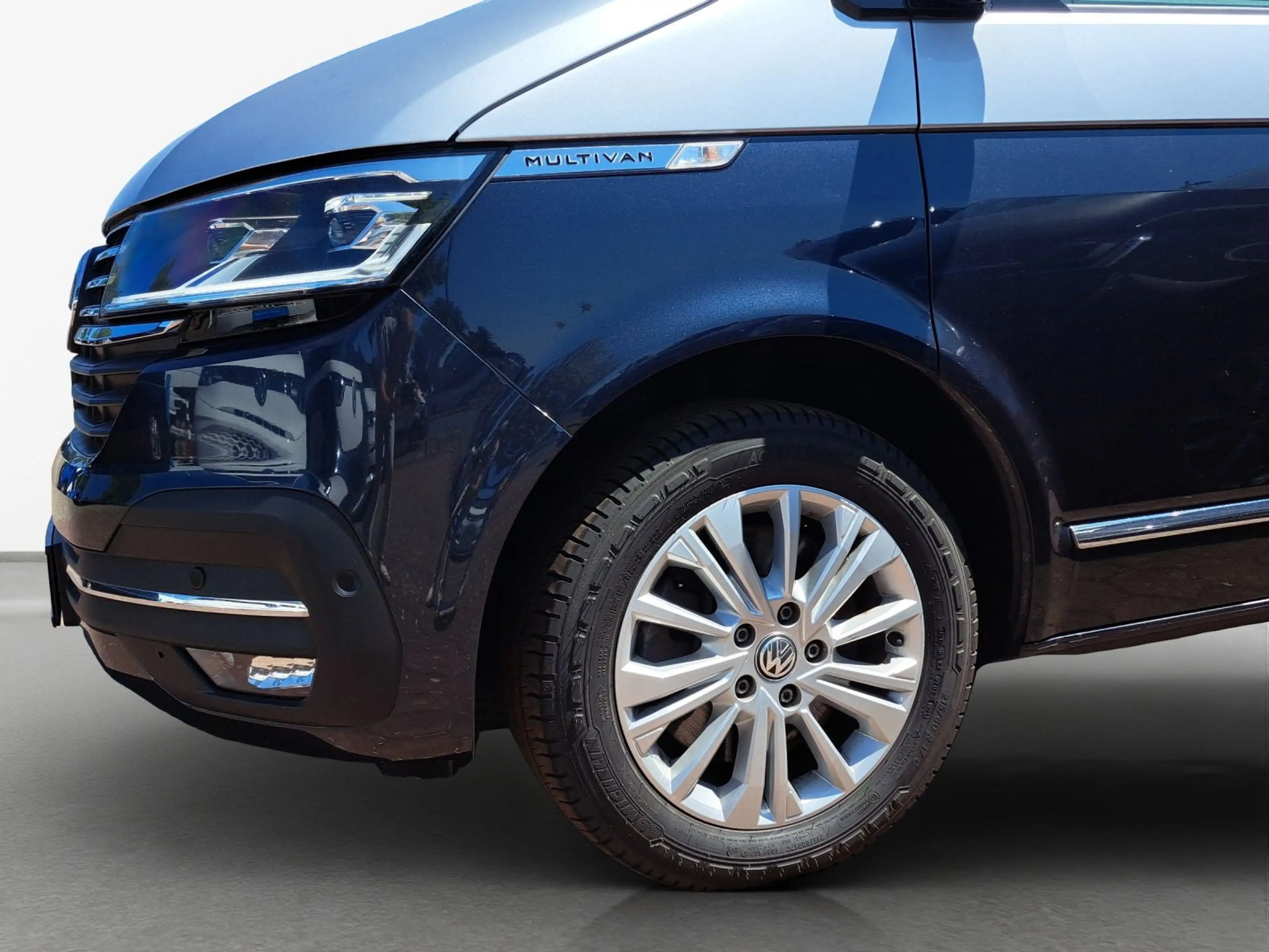 Volkswagen T6.1 Multivan Highline 2.0 TDI Stand*RFK*LED*ACC — photo 12