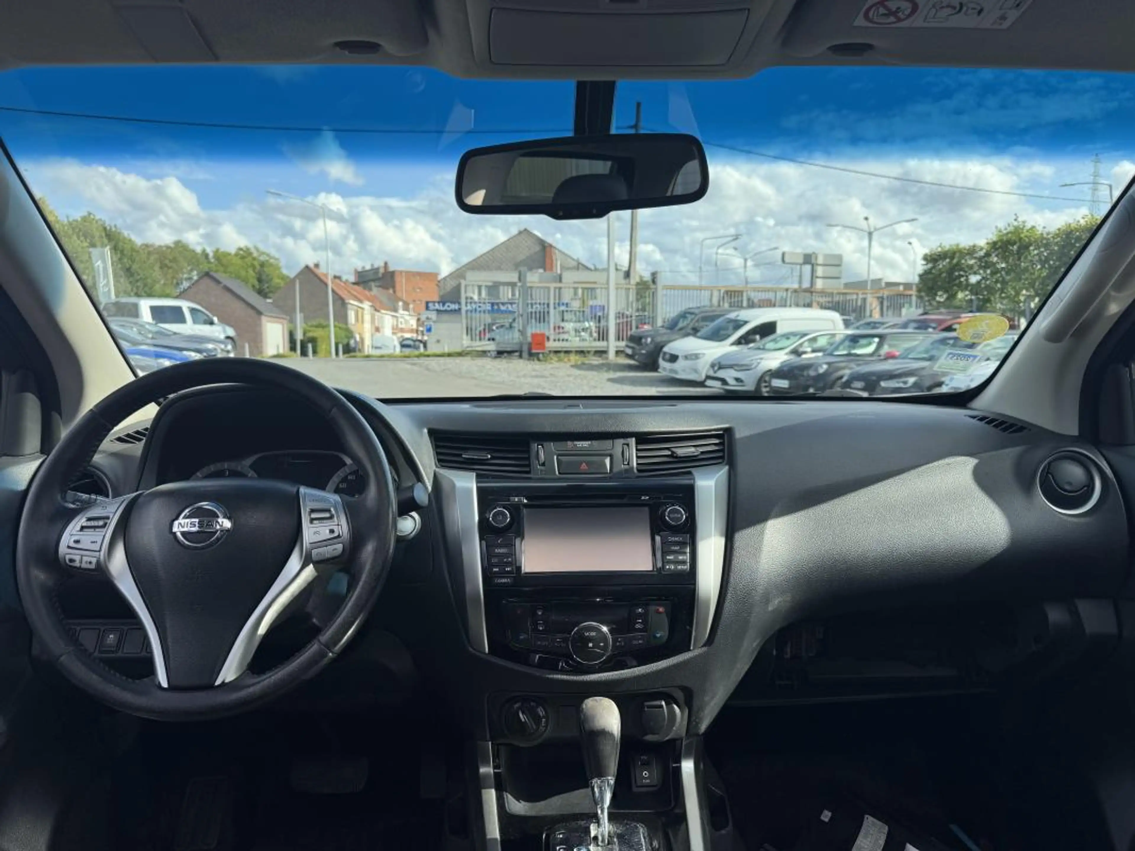 Nissan Navara NP300 2.3 DCI 190CH CUIR T.O PANO BOITE AUTO GAR 12M — photo 10