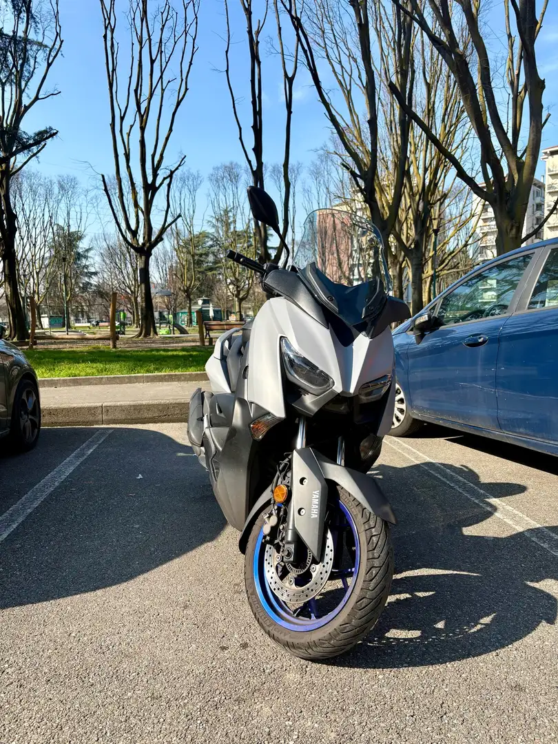 Yamaha X-Max 125 - 1