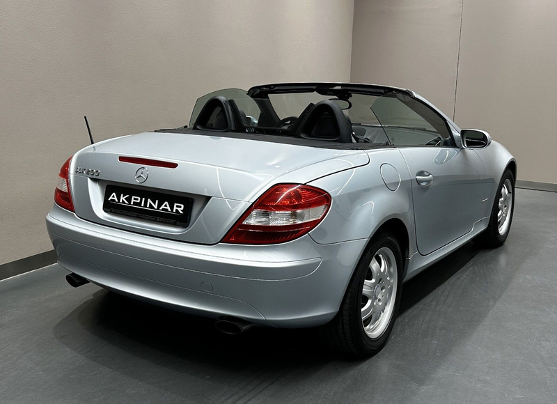 Mercedes-Benz SLK 200 SLK200 Roadster Kompressor **KLIMA*LEDER*SHZ** — photo 12