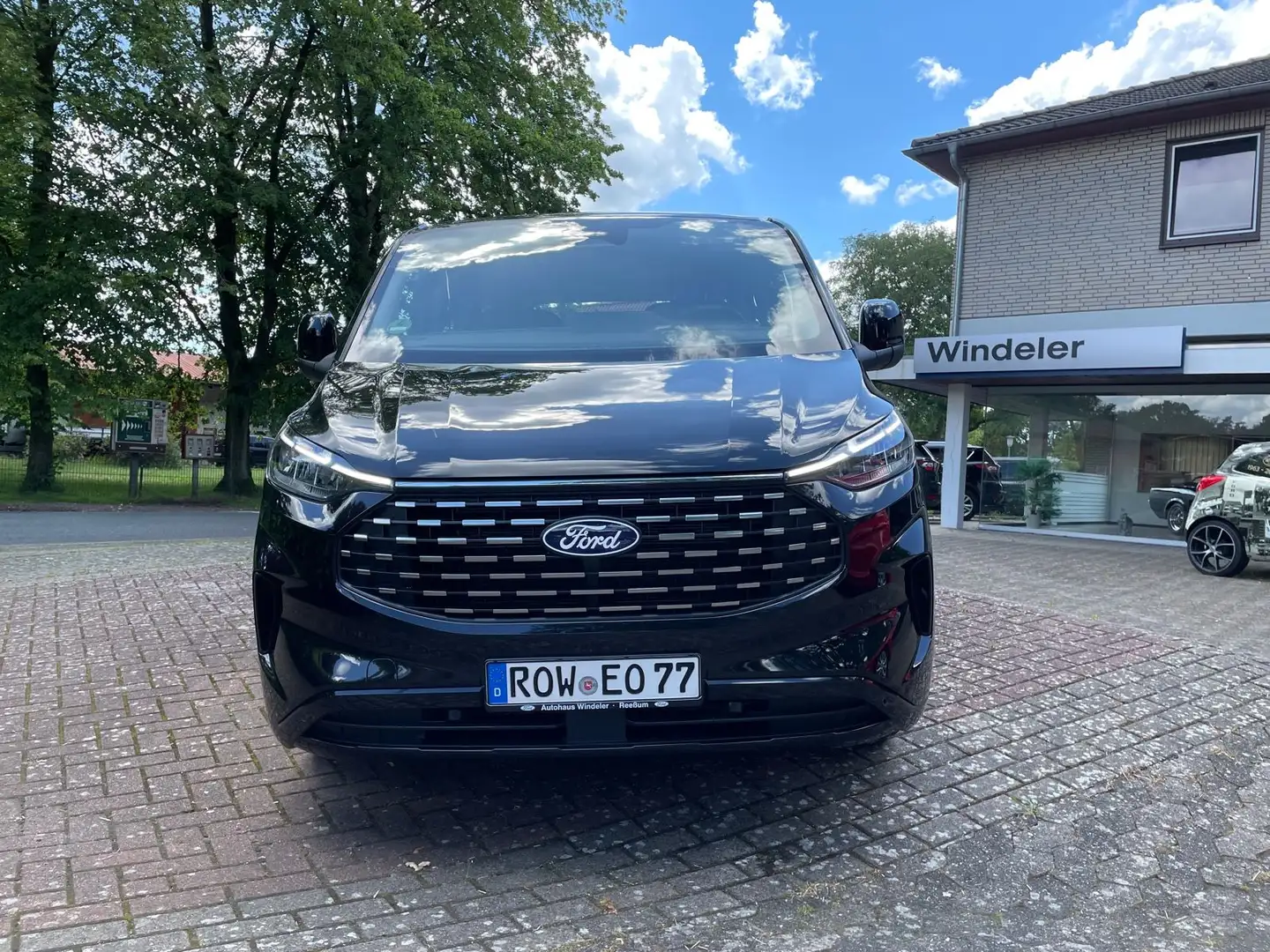 Ford Tourneo Custom Bus 320 L2 Tourneo neues Modell Schwarz - 2