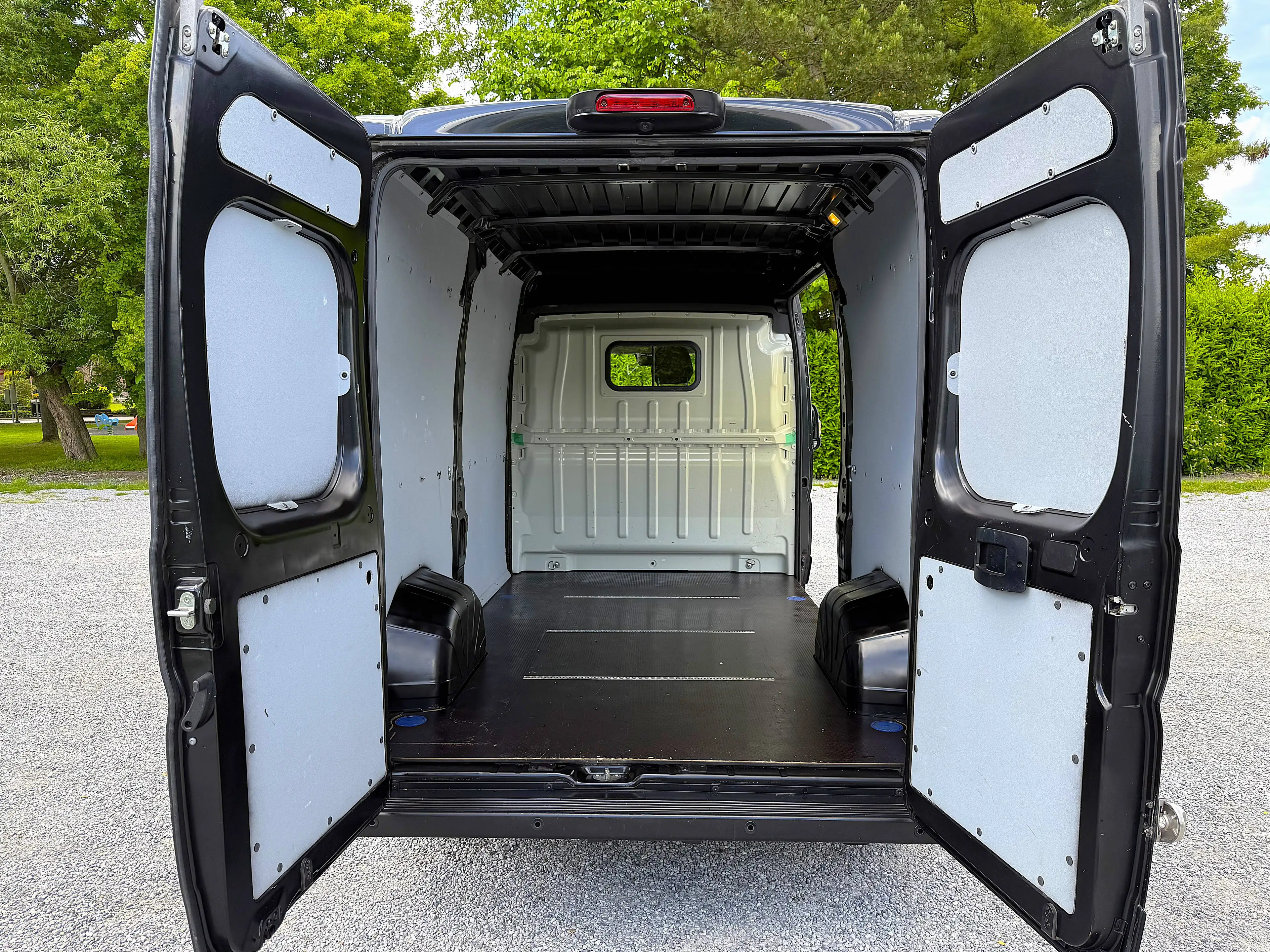 Peugeot Boxer 2.0 BlueHDi L2 H2 1ier propriétaire, Ct Ok, Très Propres ! — photo 12