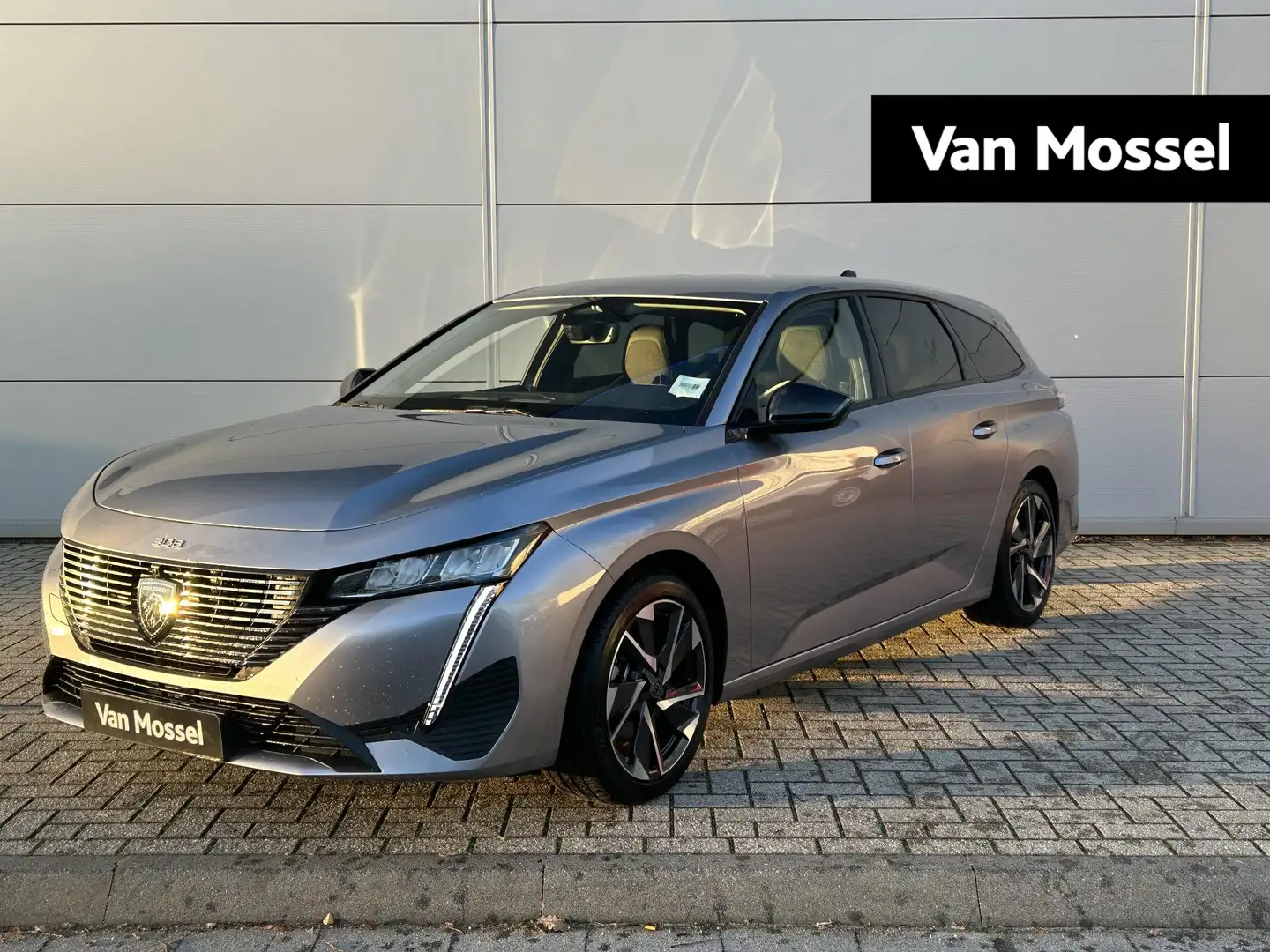 Peugeot 308 SW 1.2 PureTech Allure | 360 Camera | Adaptieve Cr Gris - 1