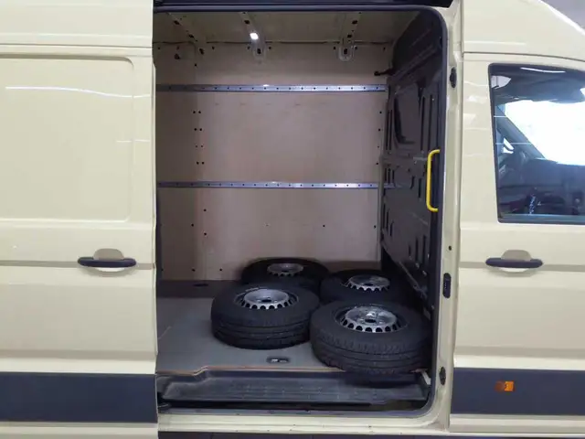 Volkswagen Crafter view 13