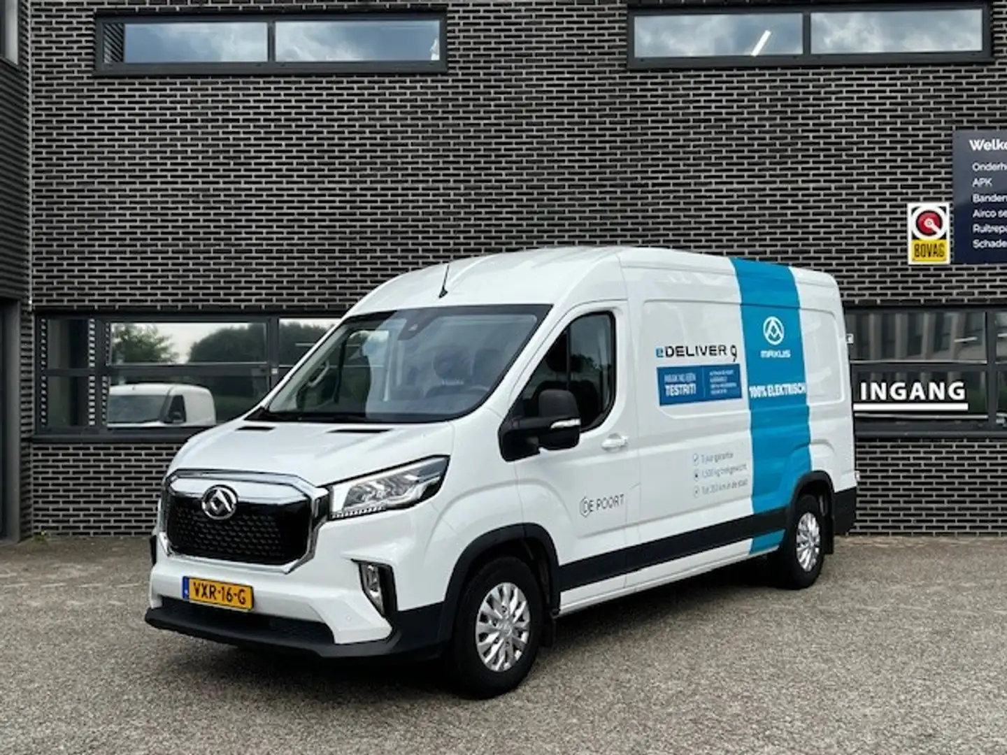 Maxus eDeliver 9 L3H2 89 kWh | Rijklaarprijs| Trekhaak| uit voorraa Wit - 1