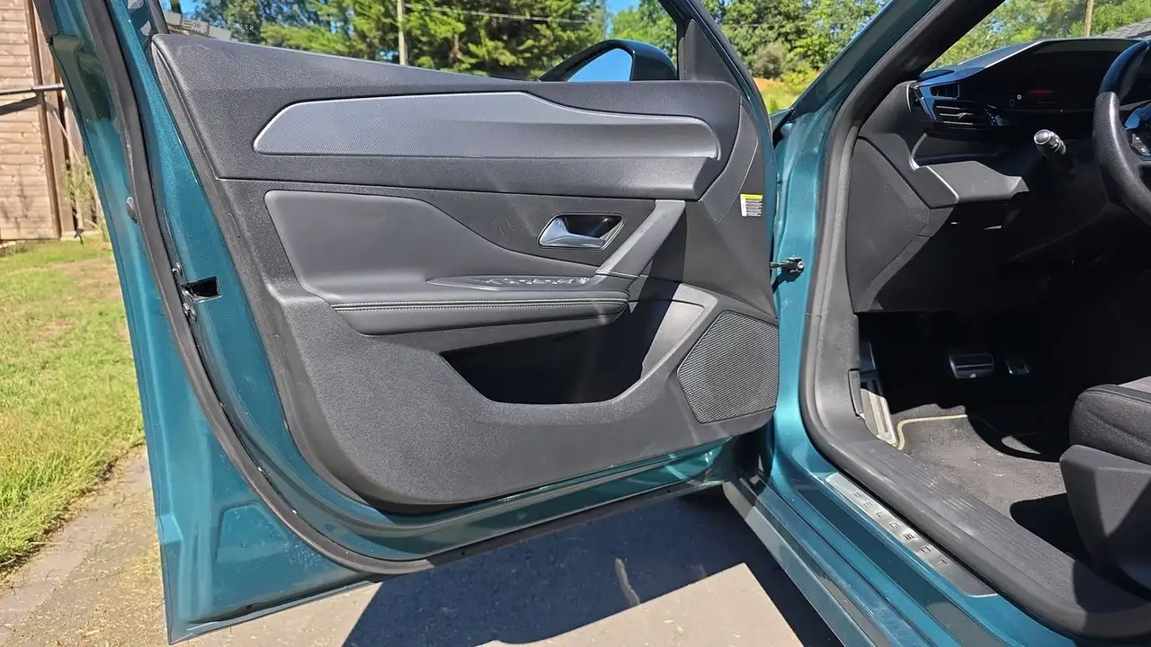 Peugeot 308 308 — photo 7