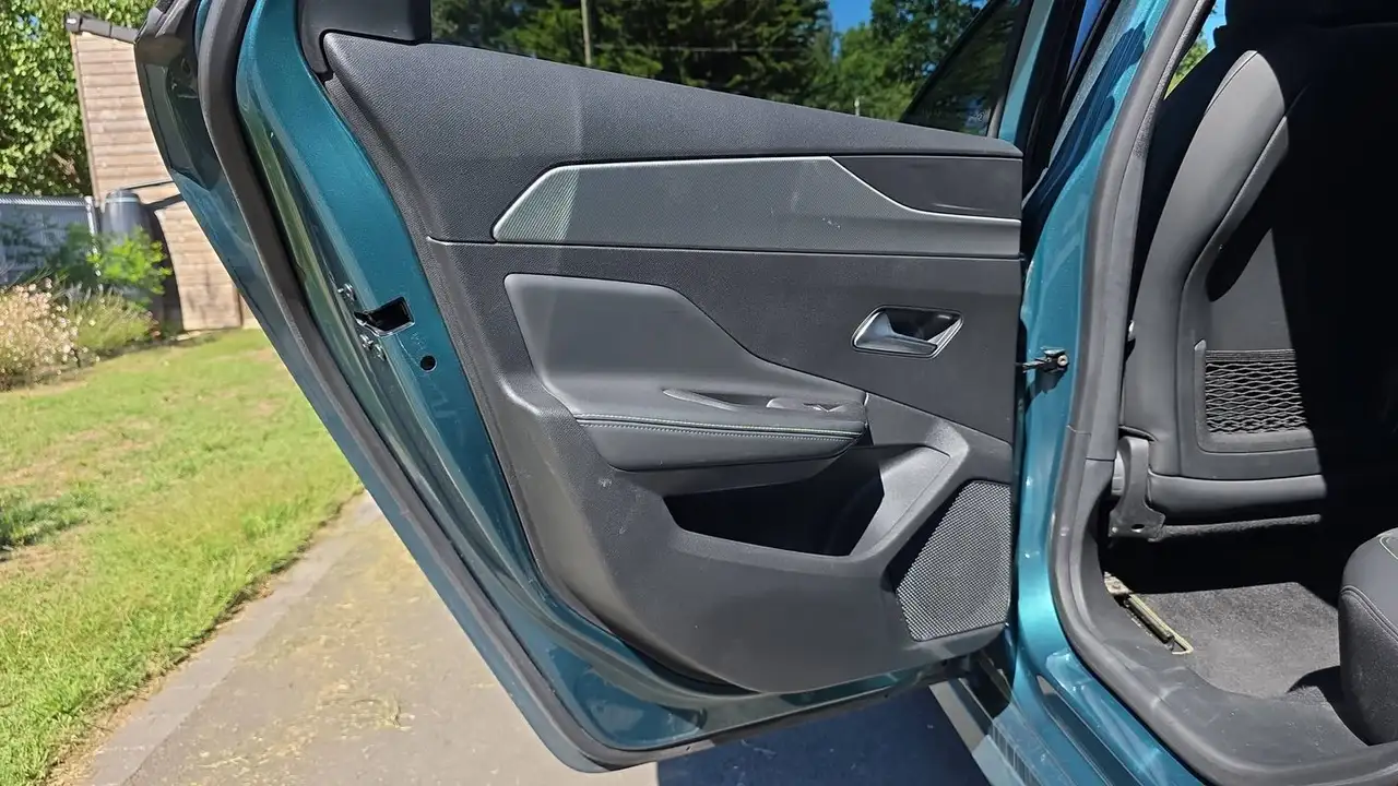 Peugeot 308 308 — photo 28