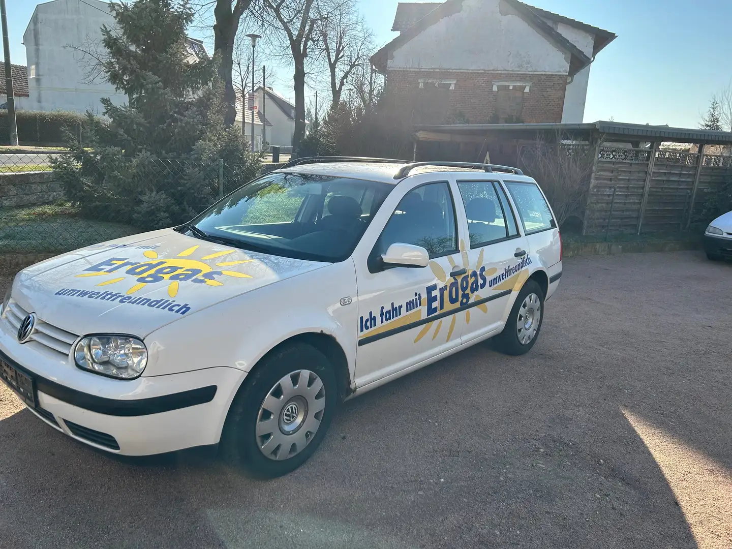 Volkswagen Golf Variant 2.0 Benzin / Erdgas Fehér - 2