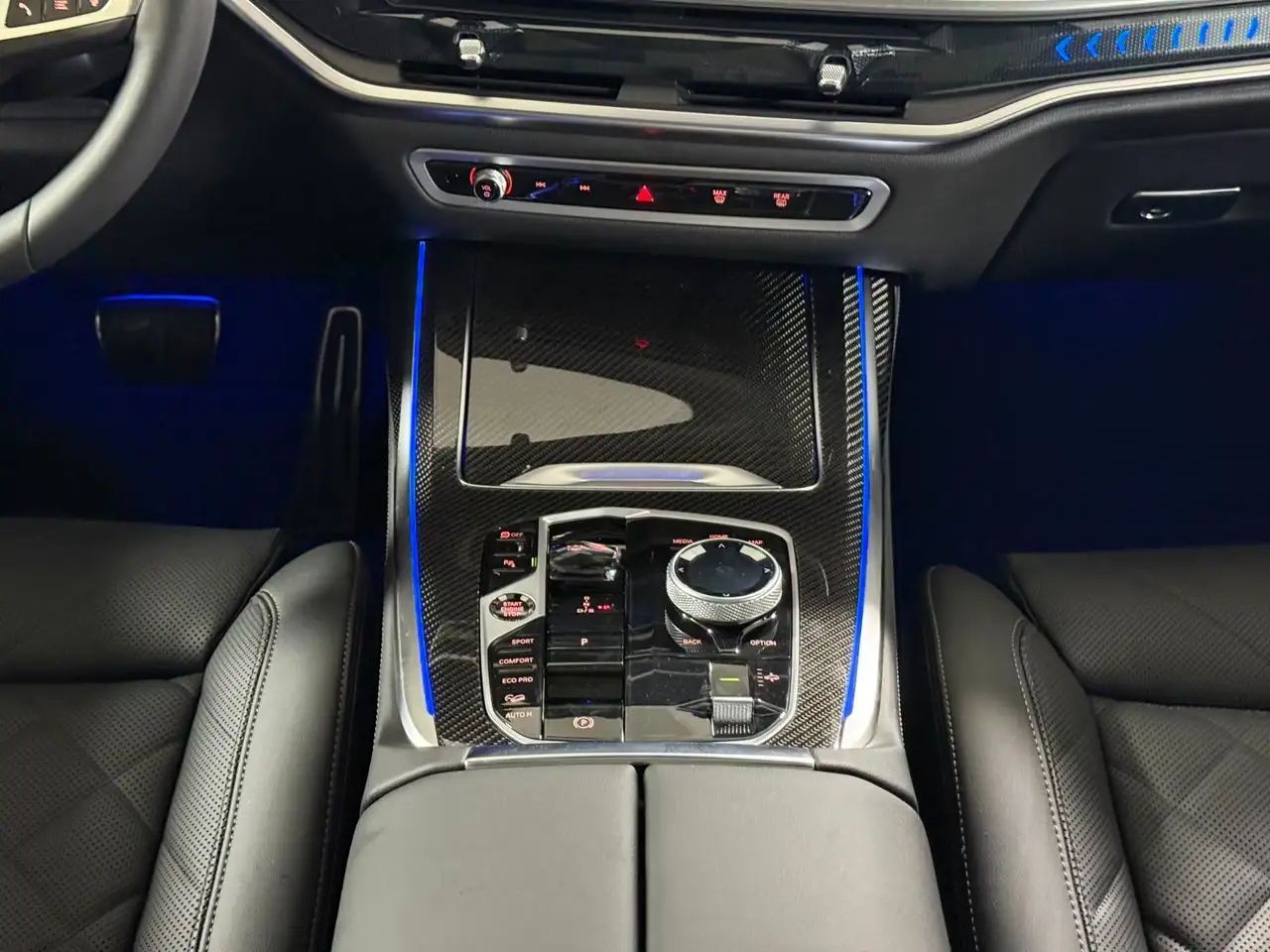 BMW X7 снимка BMW X7