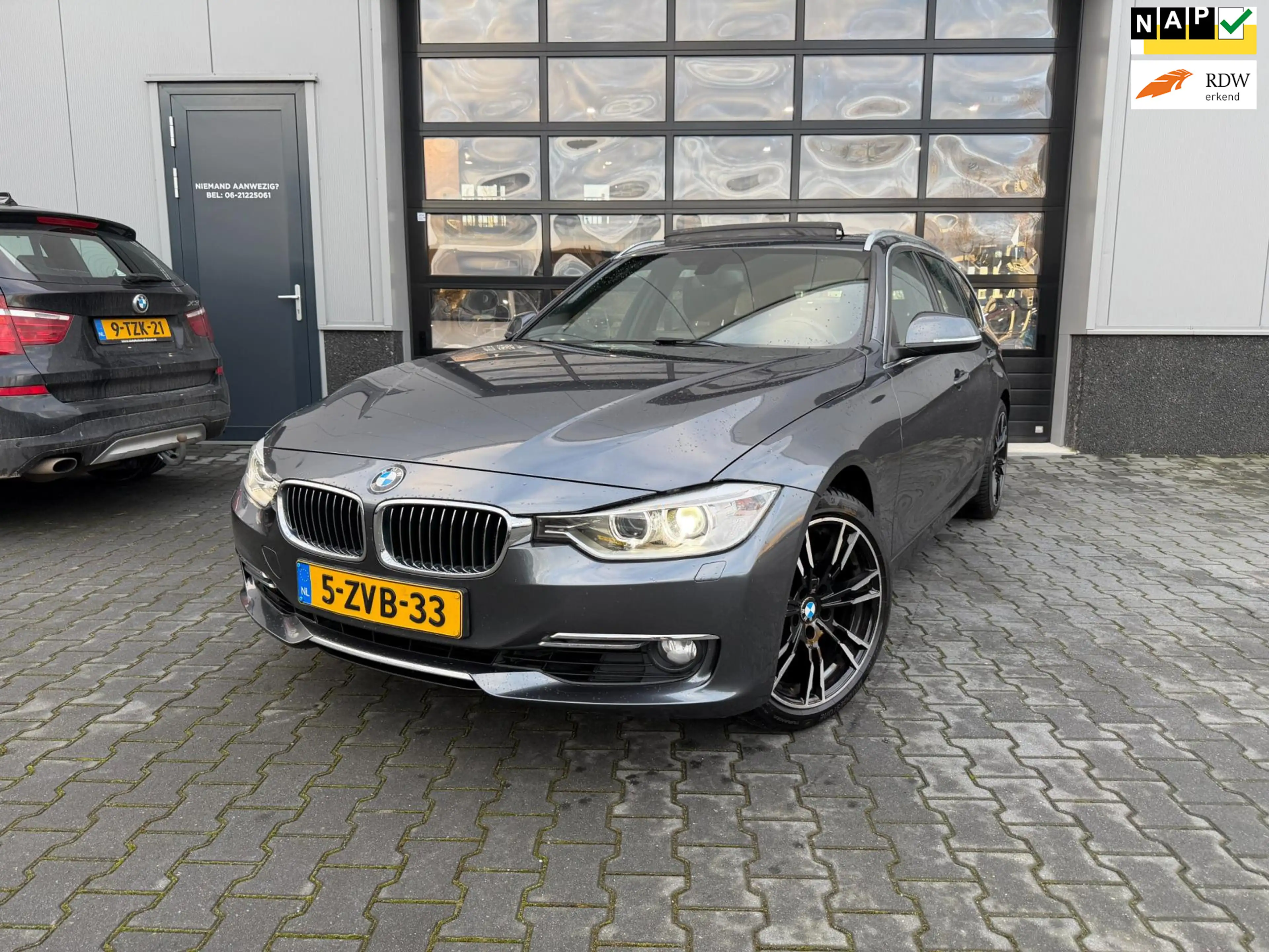 BMW 328 3-serie Touring 328i High Executive Panoramadak sp