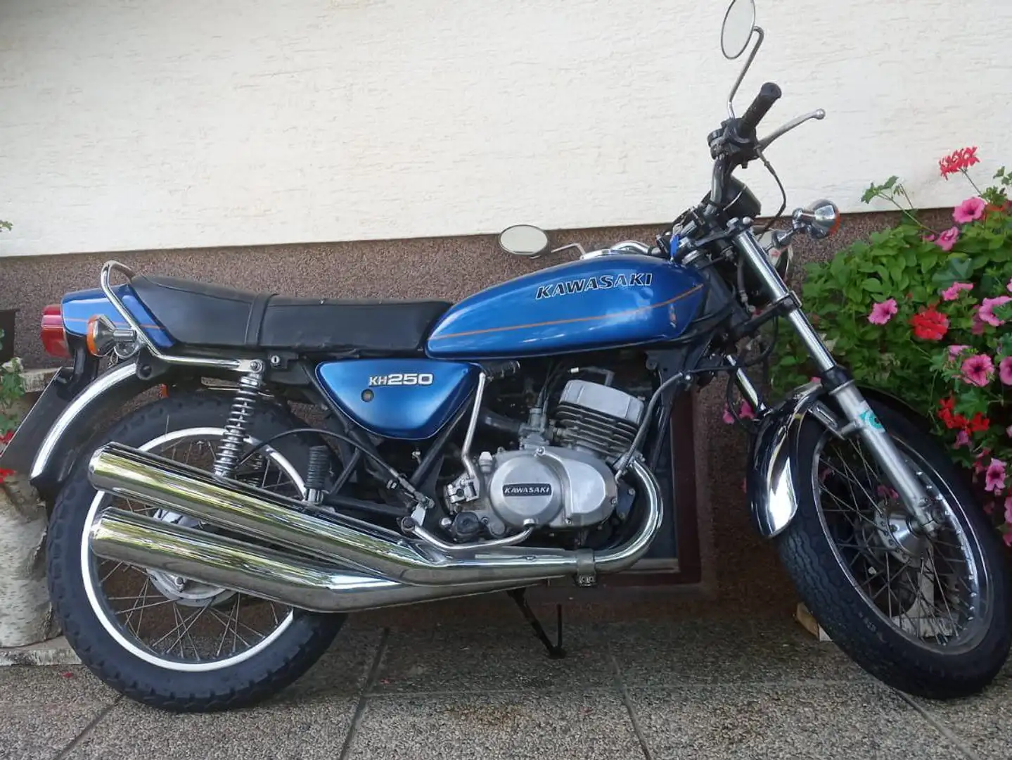 Kawasaki KH 250 Blau - 1