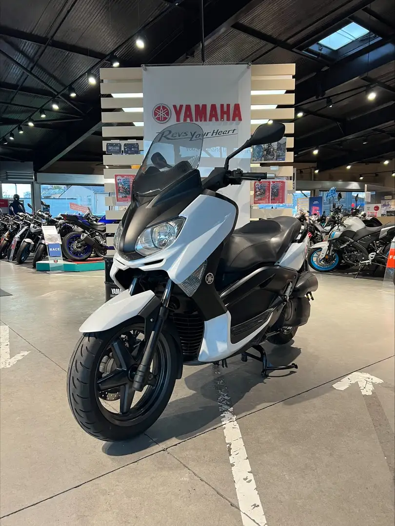 Yamaha X-Max 125 Blanc - 1