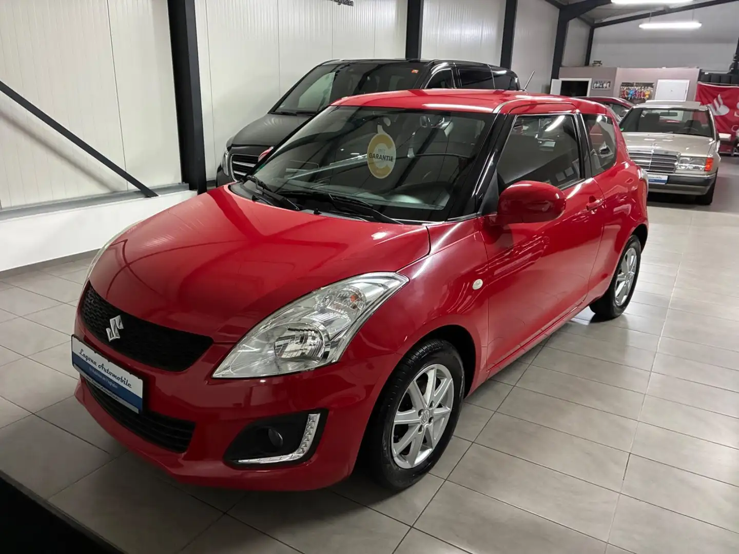 Suzuki Swift 1.2 Club *DAB/KLIMA/NEUE ALLWETTER* Rojo - 2