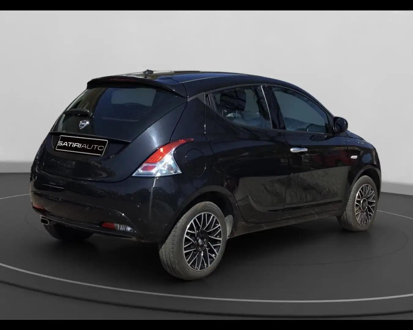 Lancia Ypsilon 1.0 FireFly Hybrid Platino Nero - 2