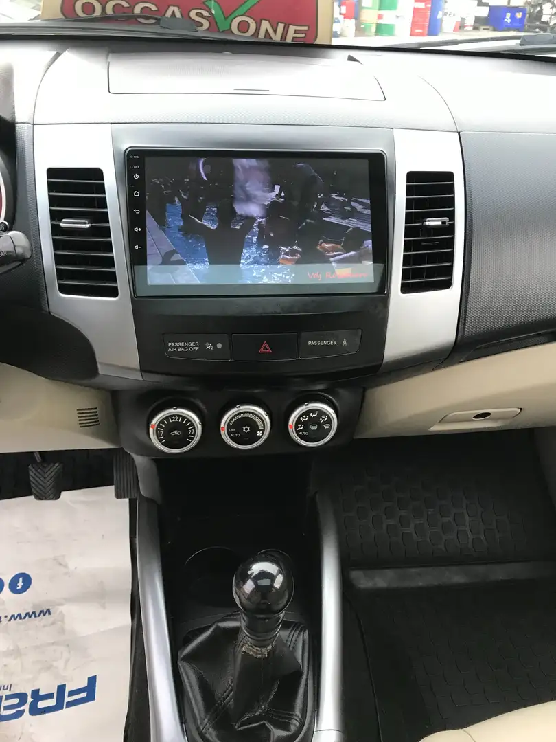 Mitsubishi Outlander Outlander 2007 2.0 DI-D Instyle 7 p.ti DPF Argent - 2