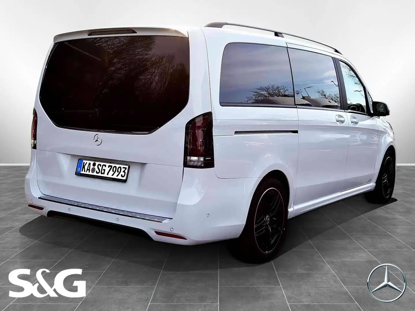 Mercedes-Benz V 300 d AVANTGARDE lang AMG EasyPack+AHK+MBUX Wit - 2