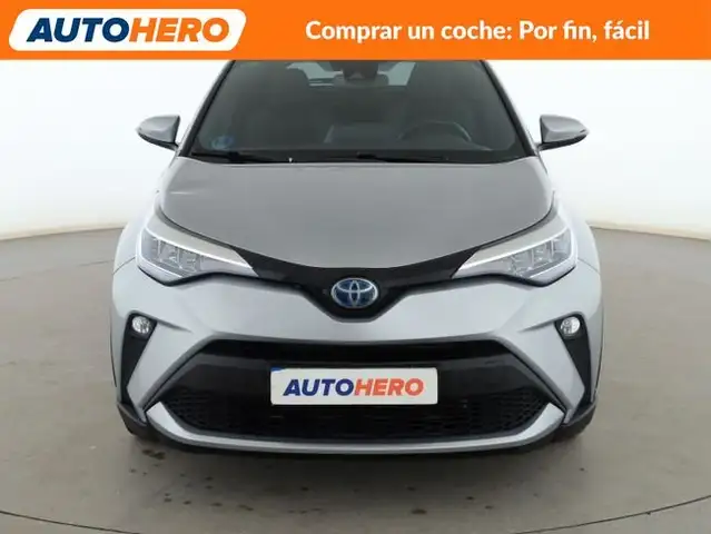 Toyota C-HR view 9