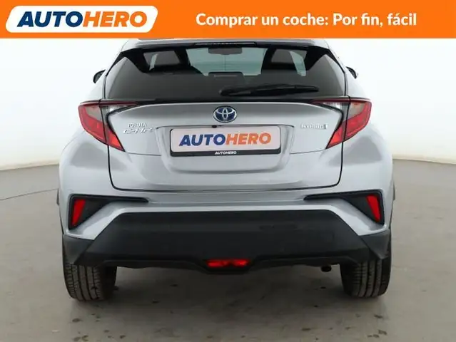Toyota C-HR view 5