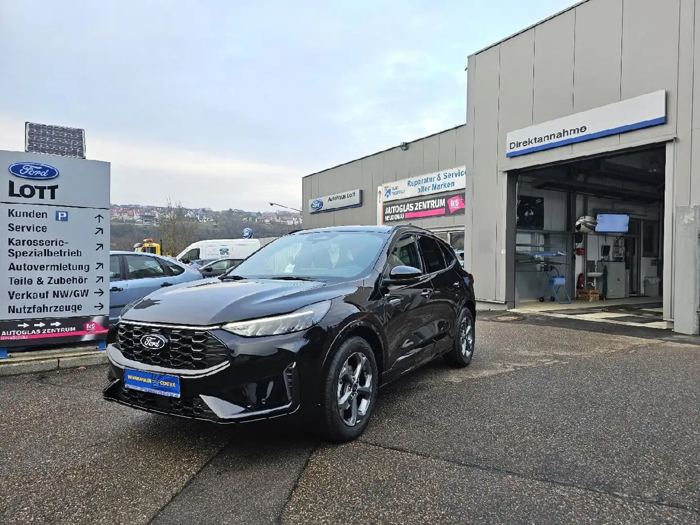 Ford Kuga ST-Line AUTOMATIK *NAVI*KAM*LED*TEMP*WINPAK Noir - 2
