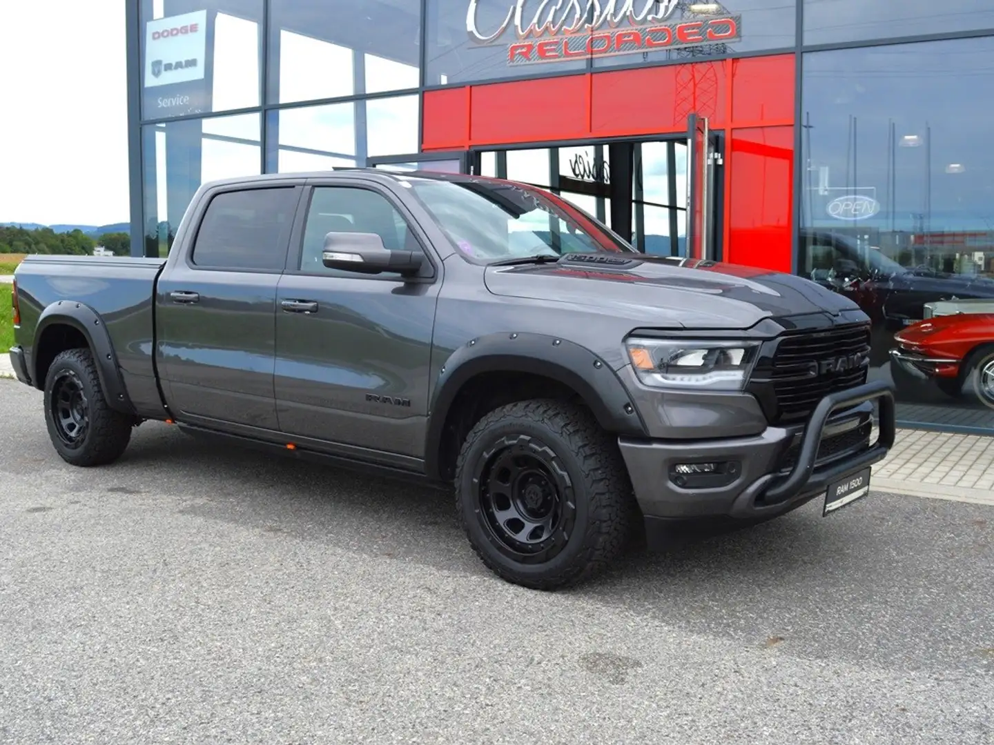 Dodge RAM Ram Sport Night Crew Cab Long Bed Grau - 1