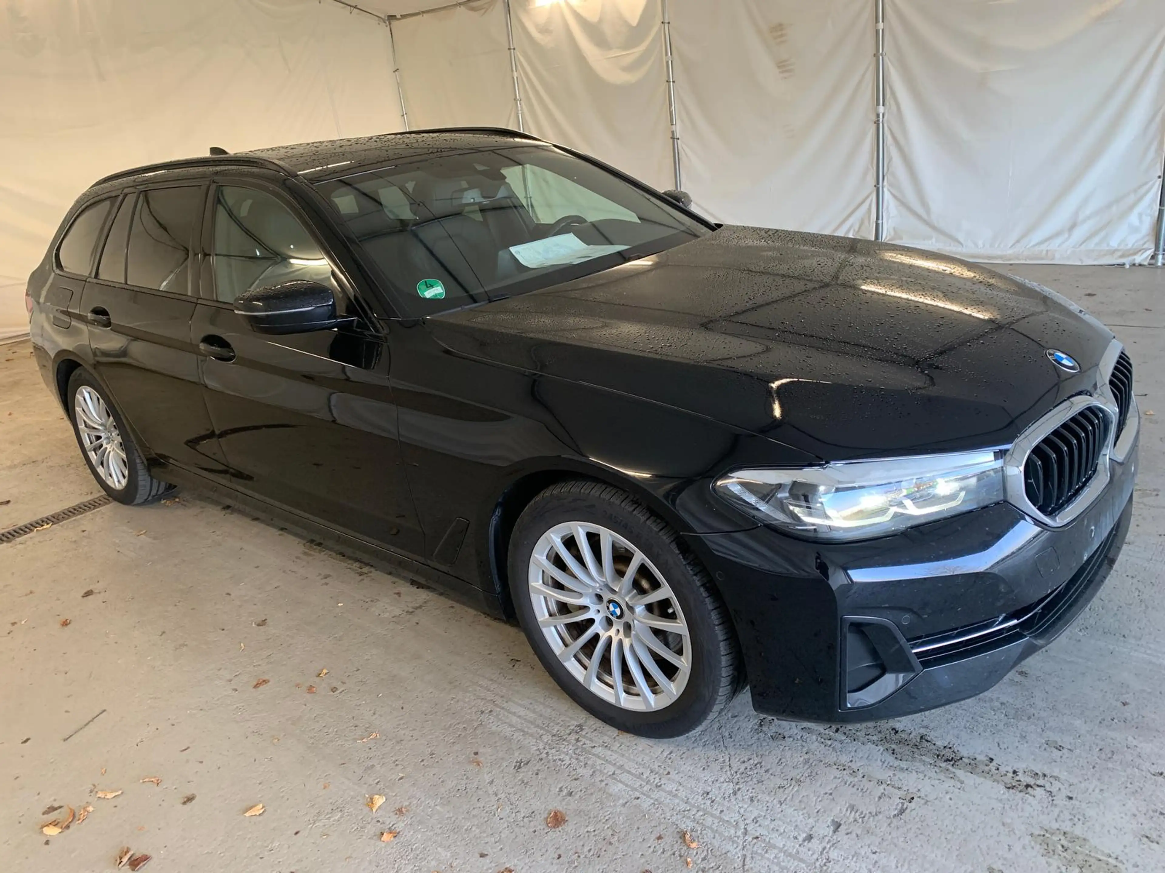 BMW 530 e xDr LED Leder Navi+ Kam CockpProf 4xSitzHz — photo 2
