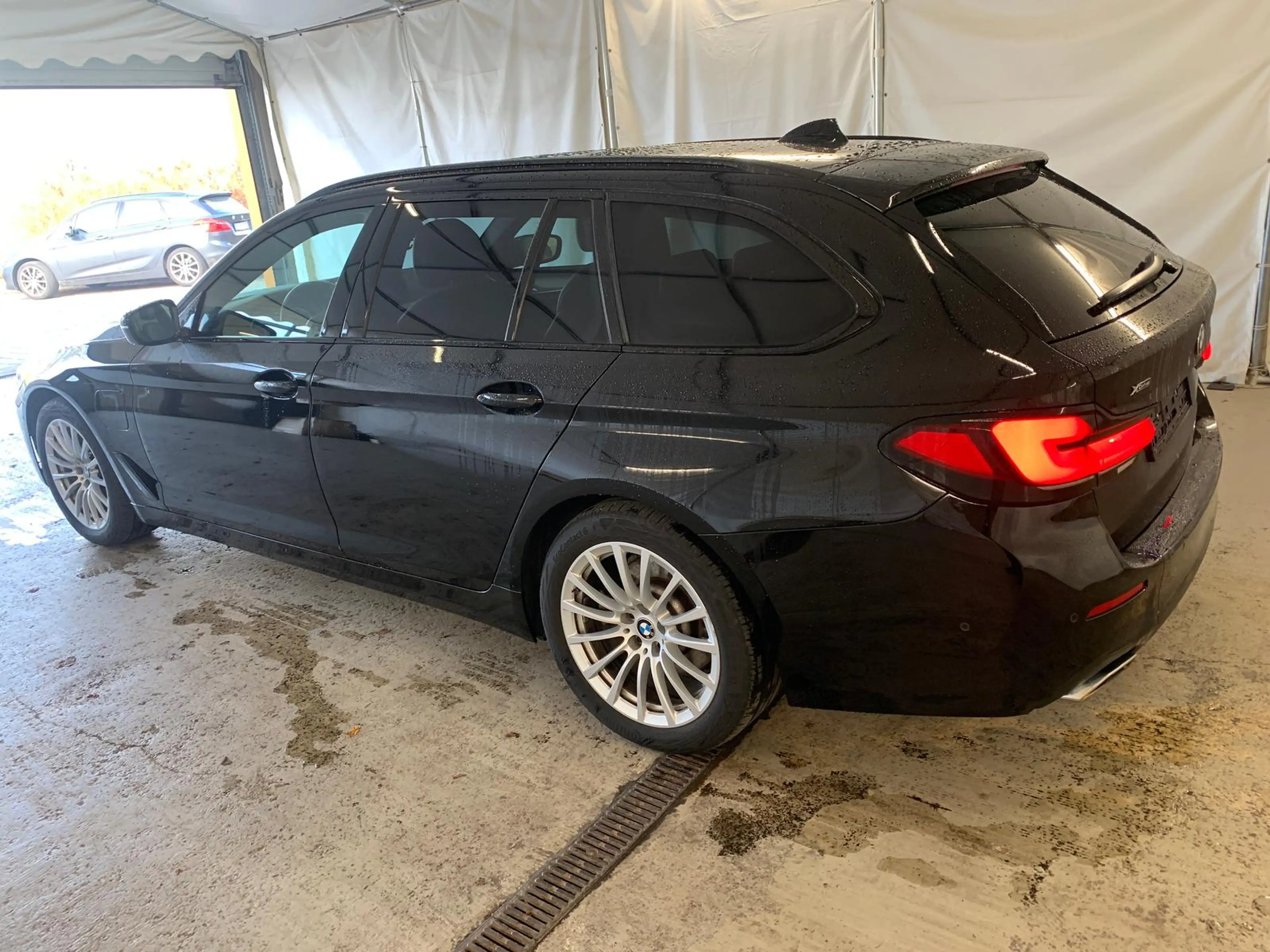 BMW 530 e xDr LED Leder Navi+ Kam CockpProf 4xSitzHz — photo 8