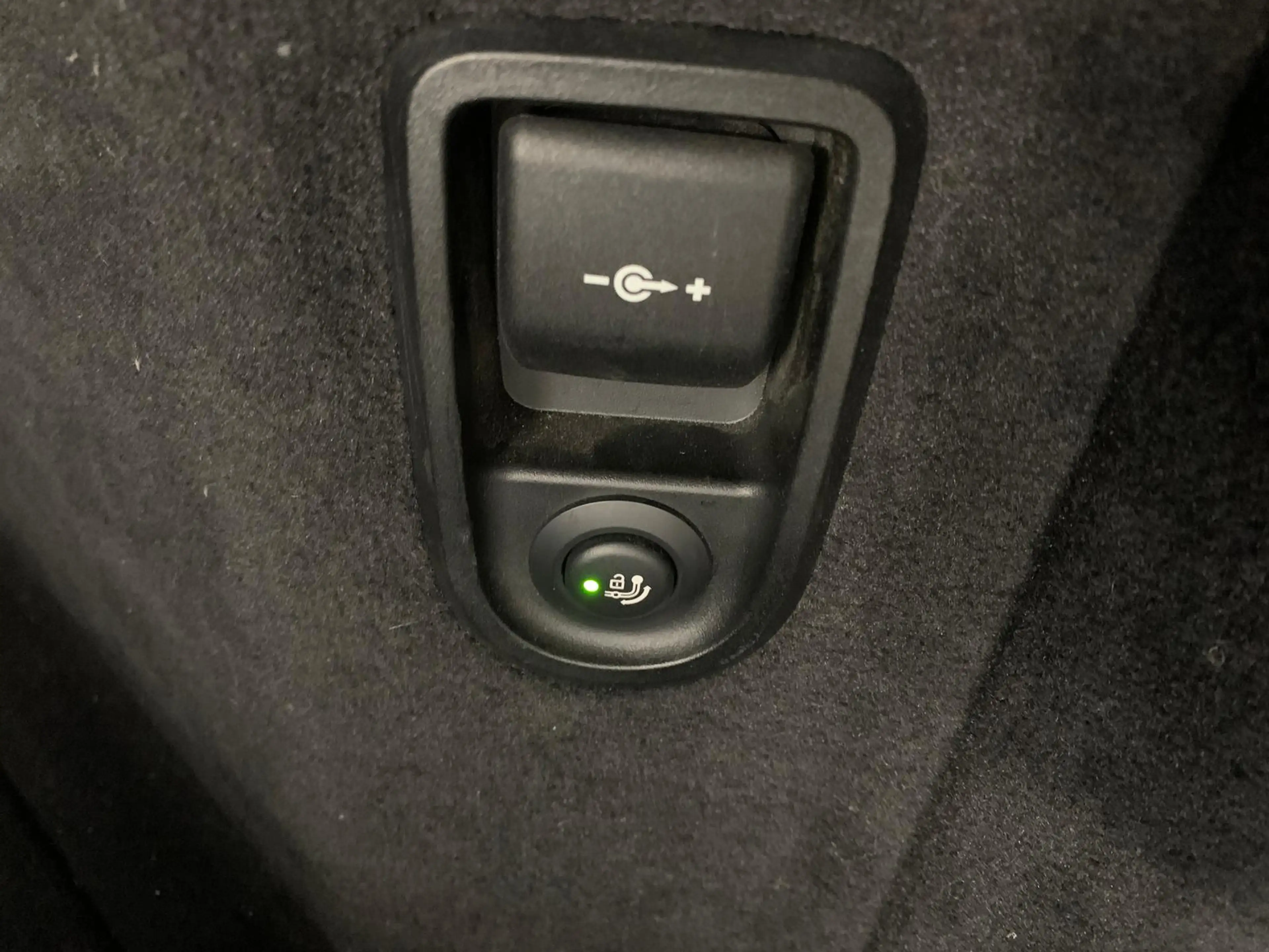 BMW 530 e xDr LED Leder Navi+ Kam CockpProf 4xSitzHz — photo 6
