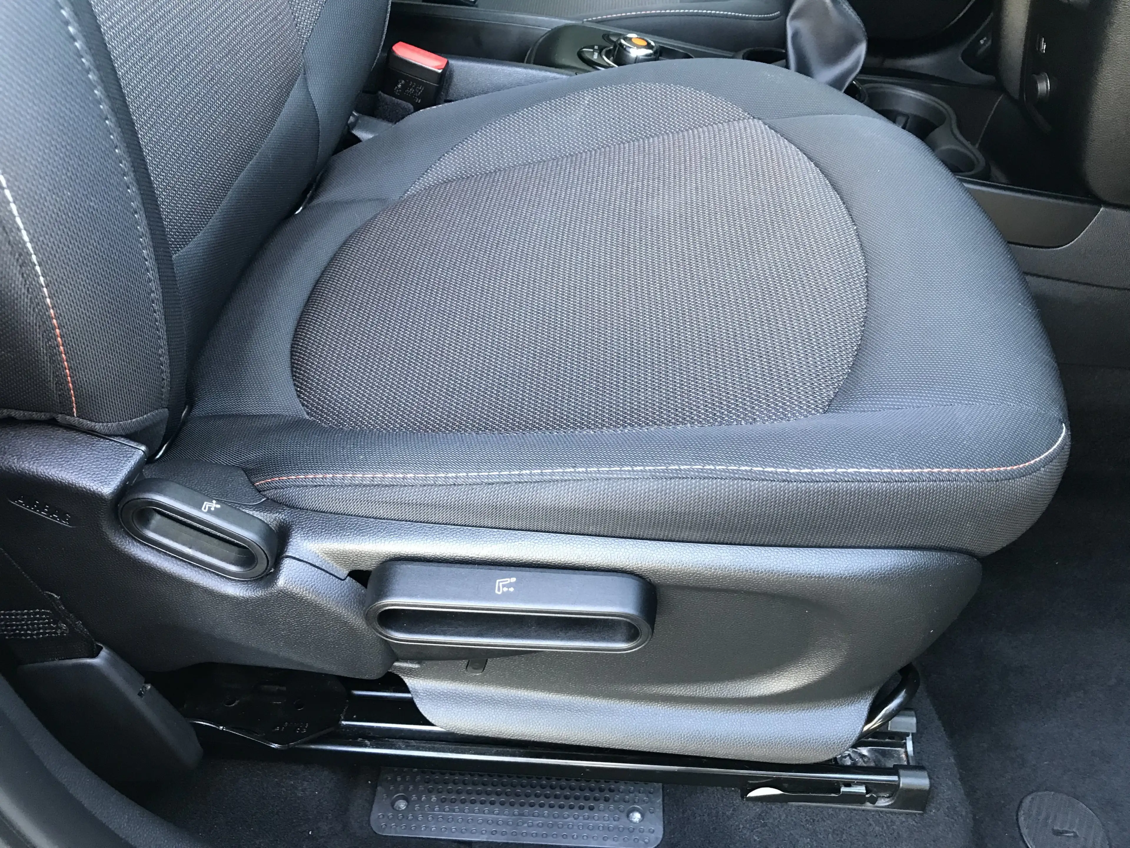 MINI One Countryman One Pepper Navi Komfortzg. Parkassistent Shz — photo 8