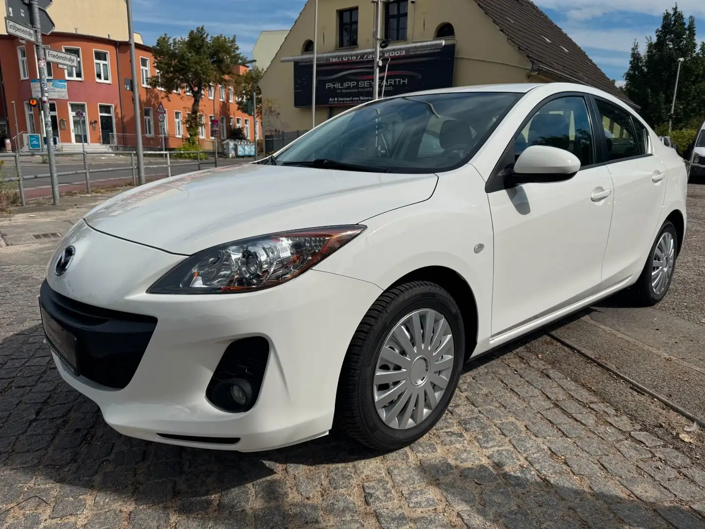 Mazda 3 MZR 2.0 *1. HAND*NAVI*KLIMA*PDC*AUTOMATIK* Weiß - 1