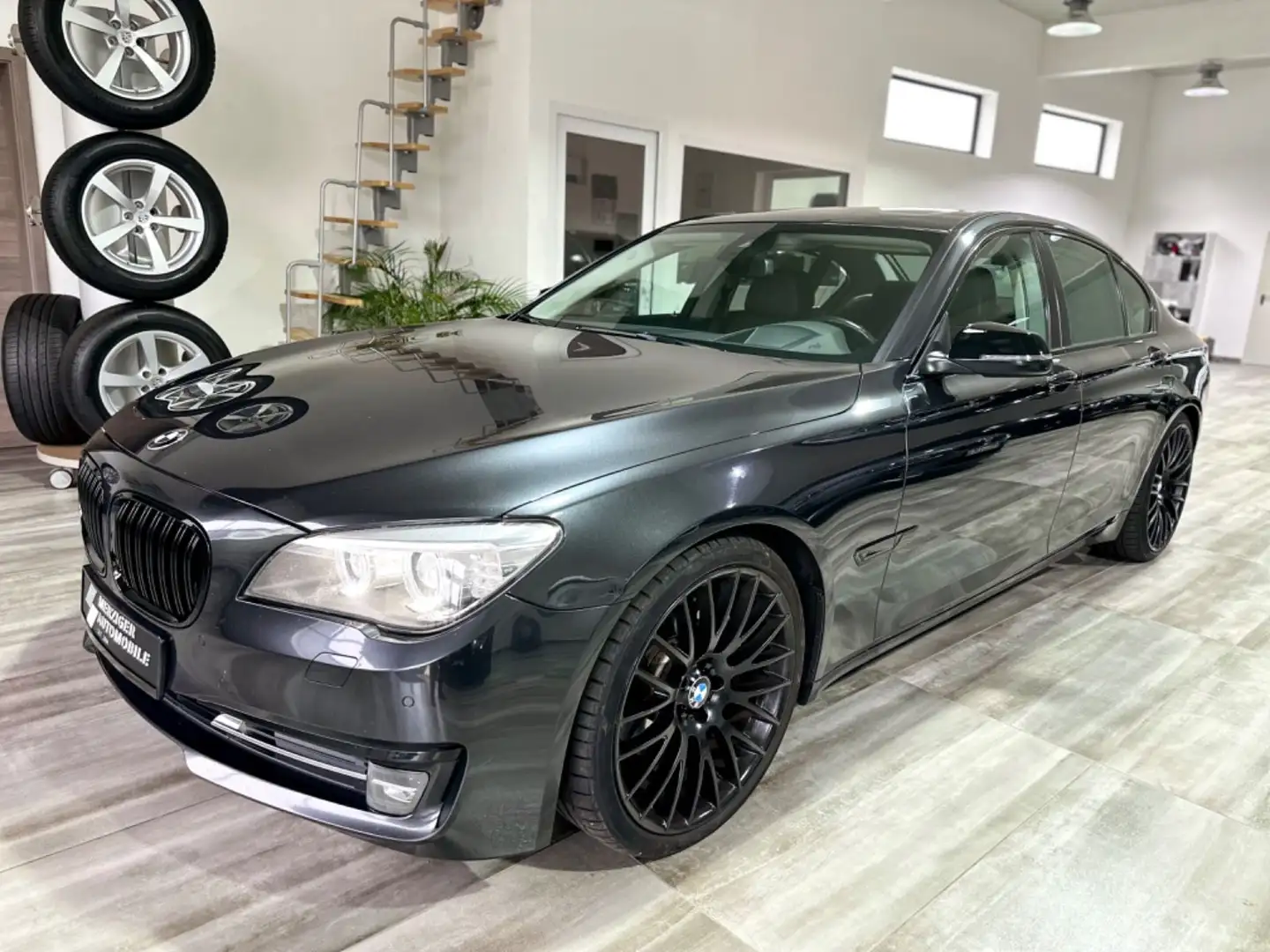BMW 730 d *Bi-Xenon*Head Up*Memory*Volldigital Tacho* Grau - 1