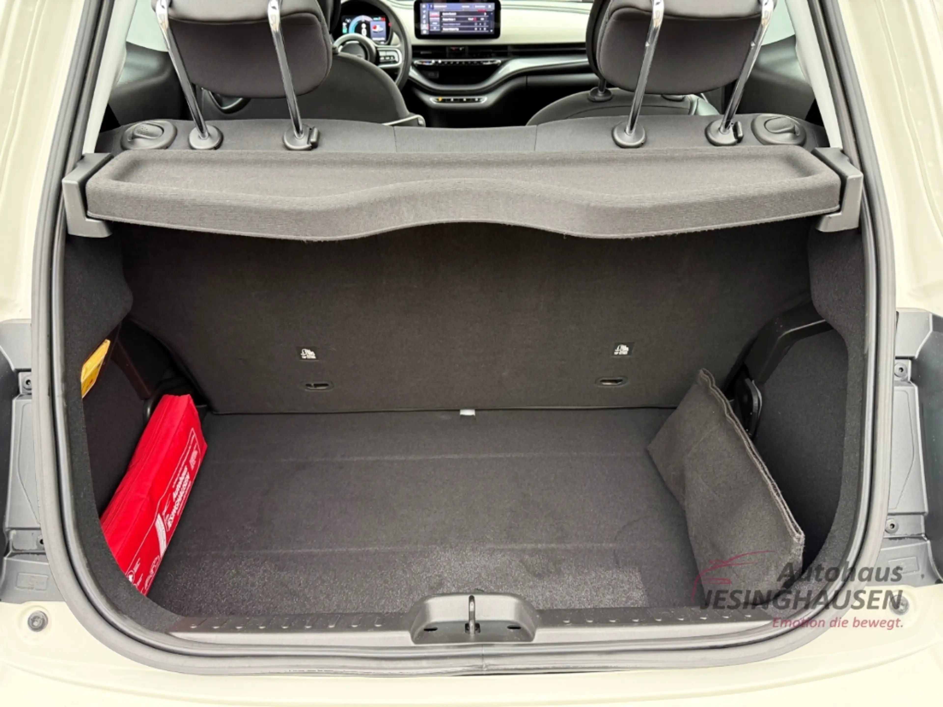 Fiat 500e +Keyless+Klimaaut.+Tempomat+Schildererkennung — photo 15