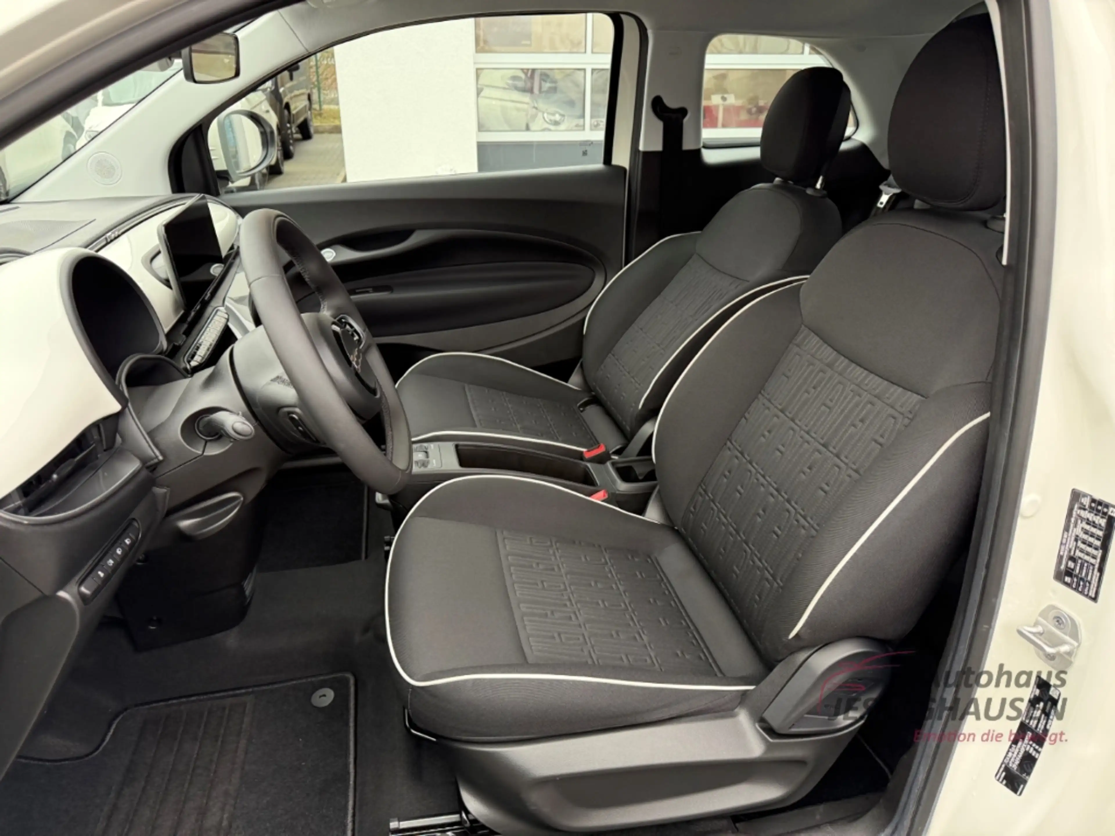 Fiat 500e +Keyless+Klimaaut.+Tempomat+Schildererkennung — photo 11