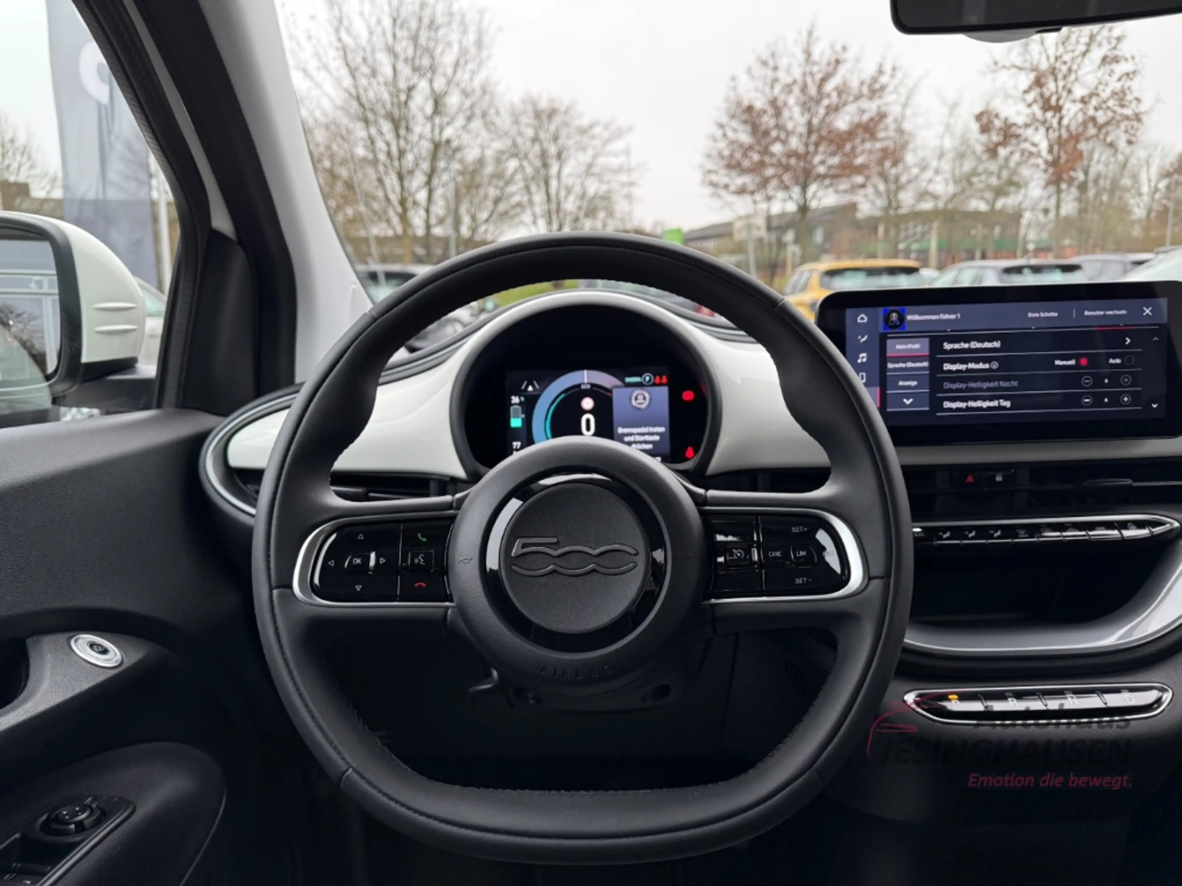 Fiat 500e +Keyless+Klimaaut.+Tempomat+Schildererkennung — photo 13