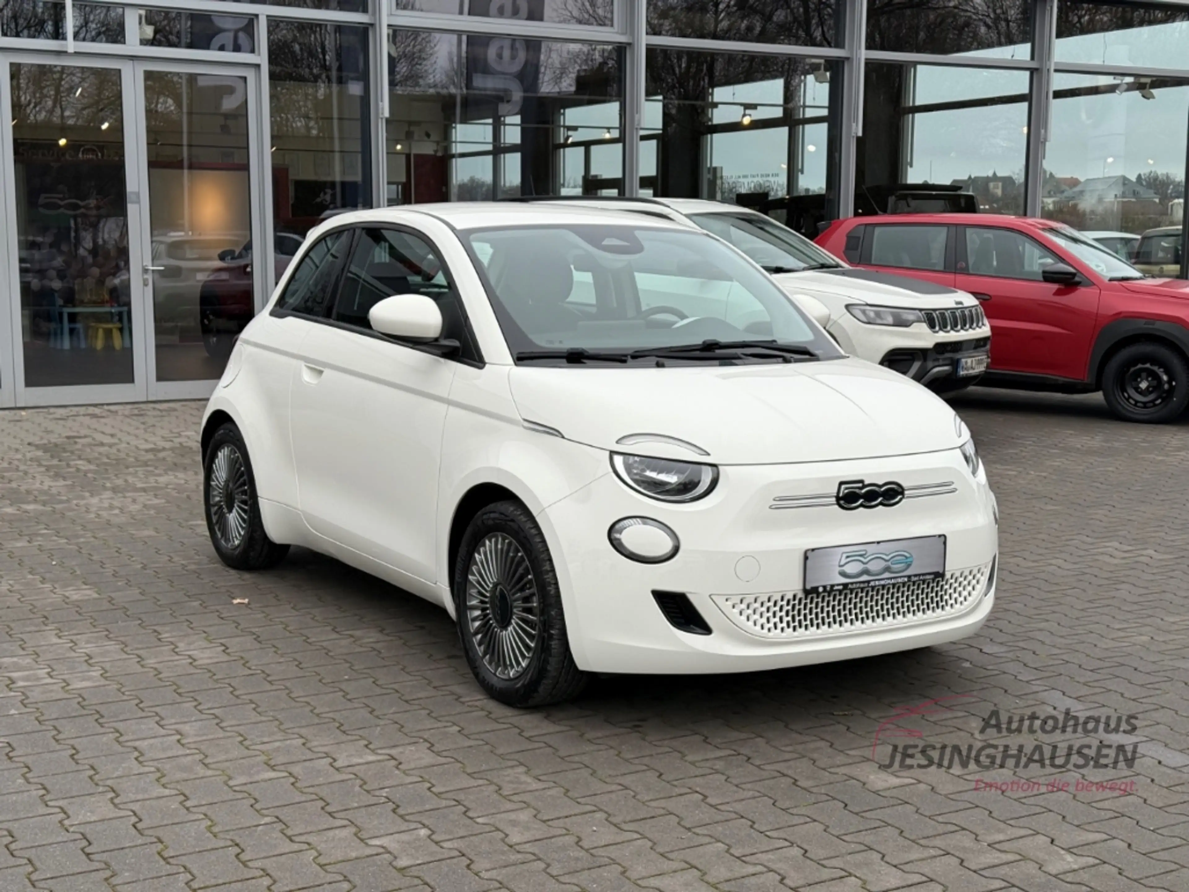 Fiat 500e +Keyless+Klimaaut.+Tempomat+Schildererkennung — photo 3