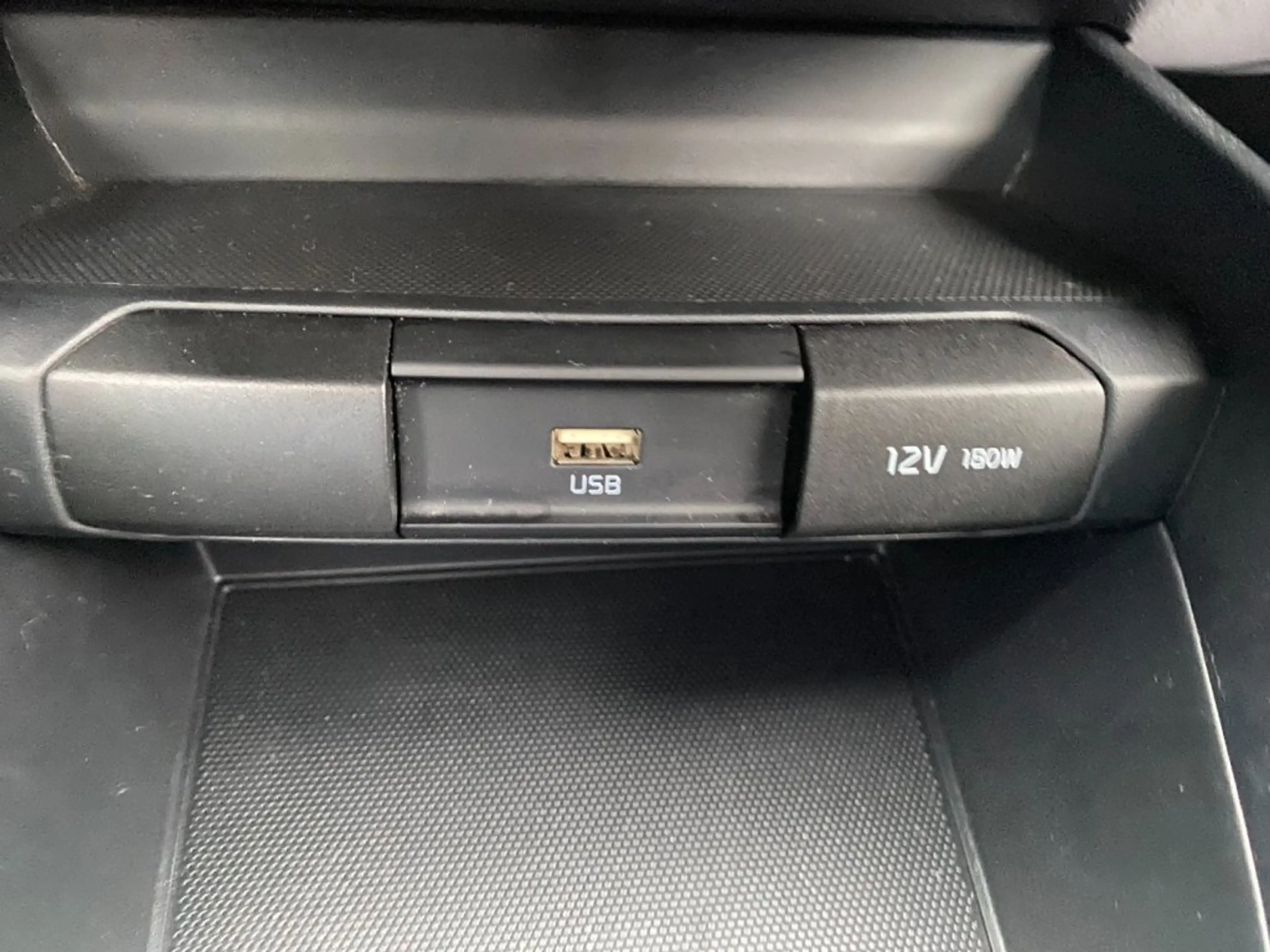 Kia Stonic Titan 1,2 DPI — photo 15