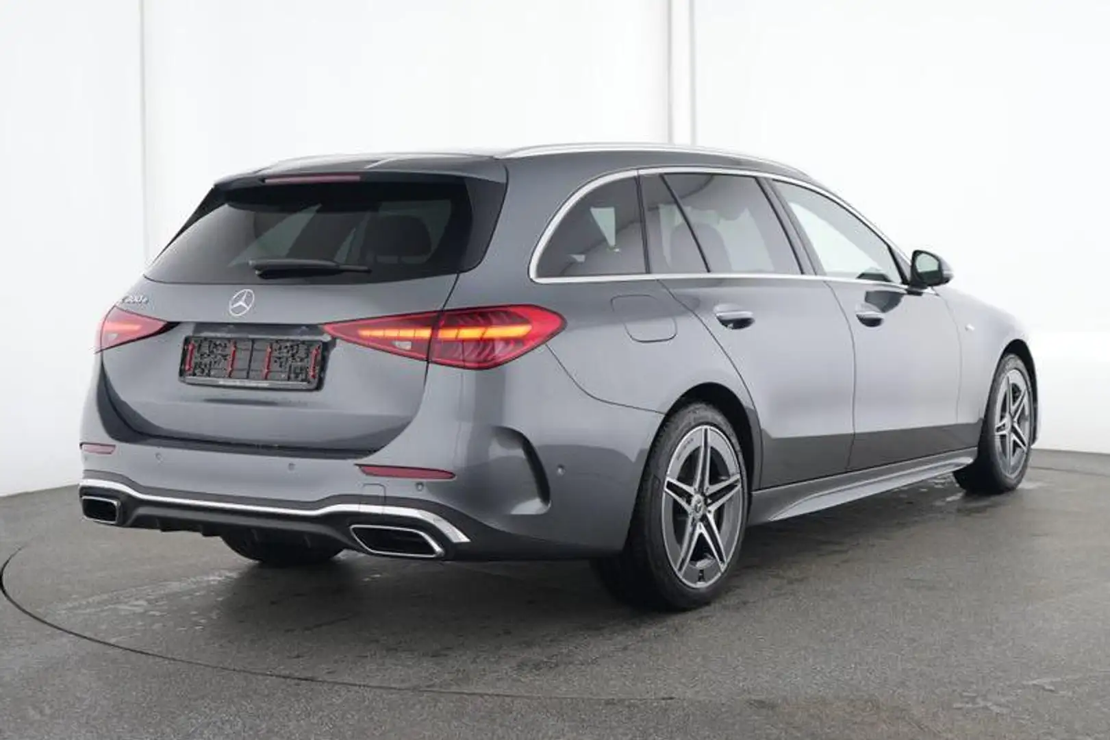 Mercedes-Benz C 300 C 300e Estate Automaat AMG Line | Premium Plus Pak Grau - 2