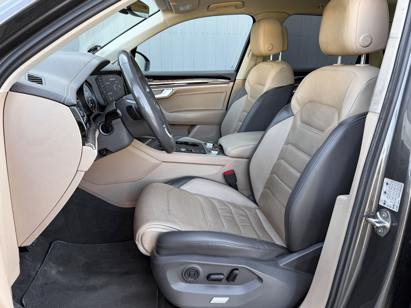 Volkswagen Touareg R-LINE ACC|LUFT|NACHT|PANO|MATRIX|AHK|++ — photo 8