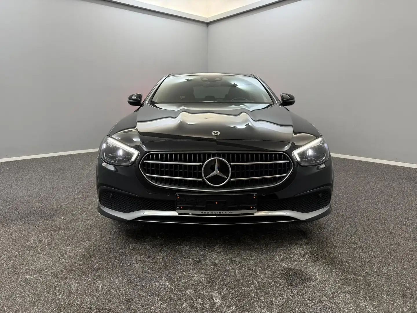 Mercedes-Benz E 220 d Limo Avantgarde 2x*PANO*MBEAM*WIDE*DISTR+ Noir - 2