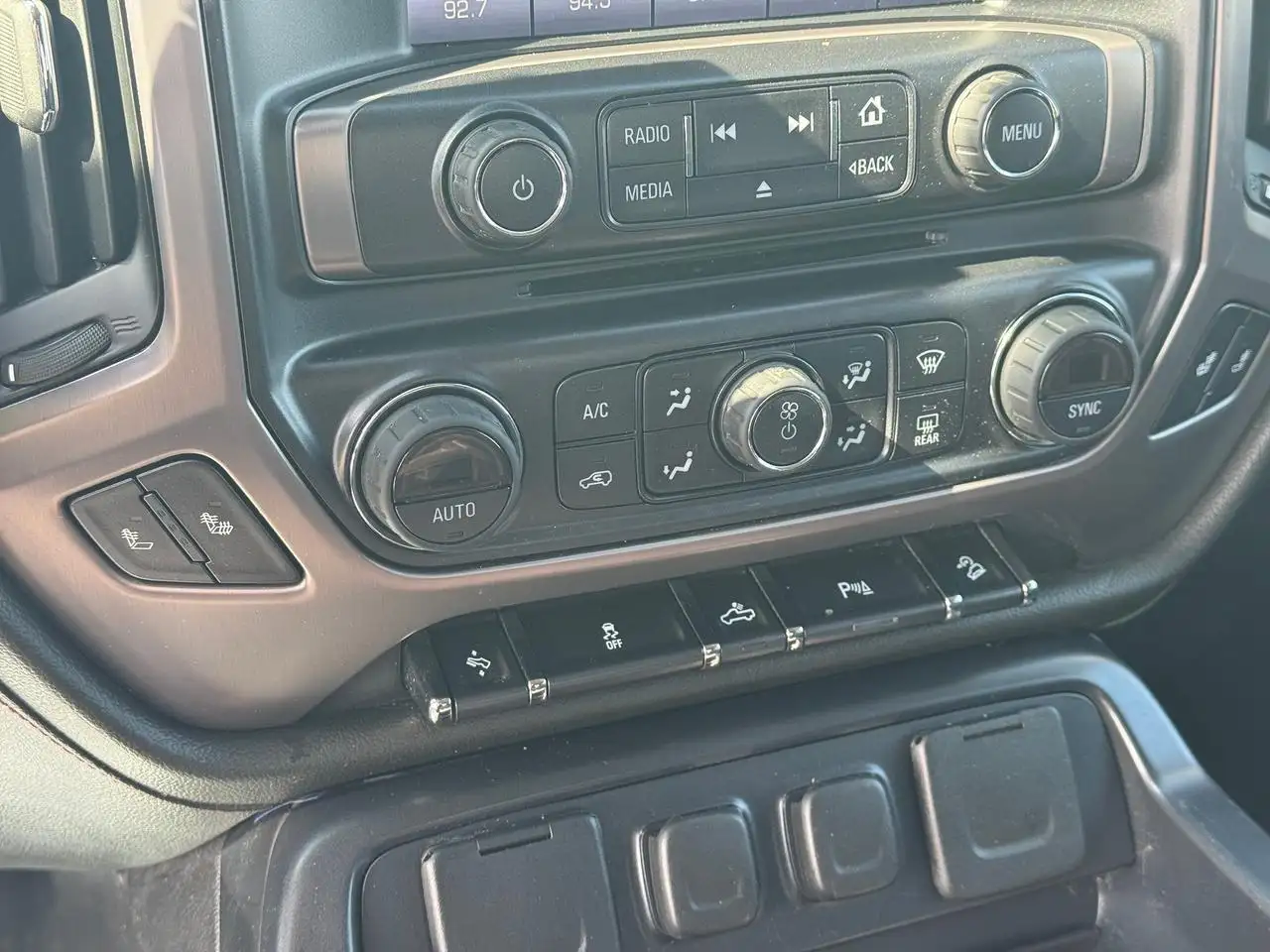 GMC Sierra 1500 снимка GMC Sierra 1500
