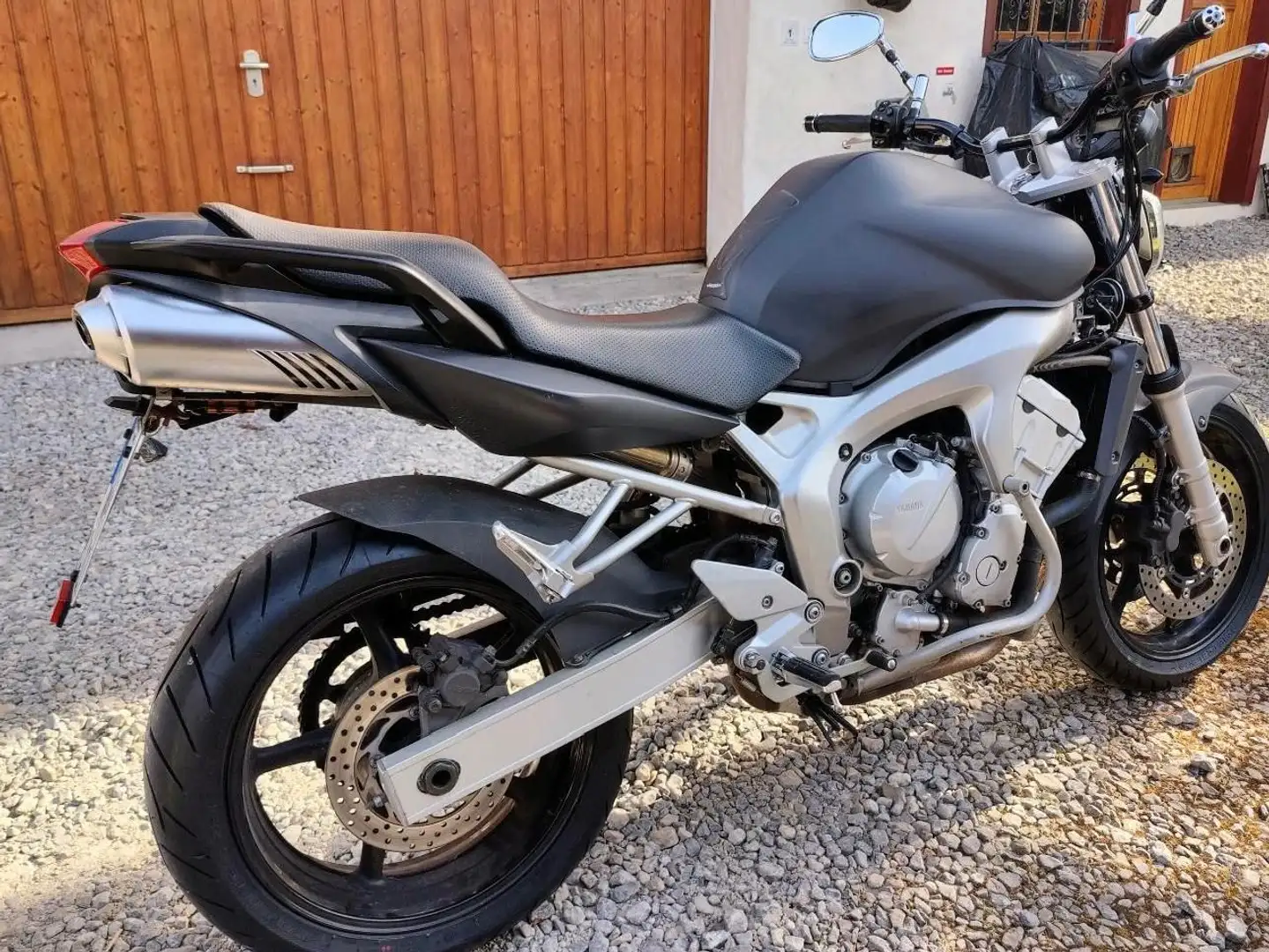 Yamaha FZ 6 schwarz matt Argintiu - 2