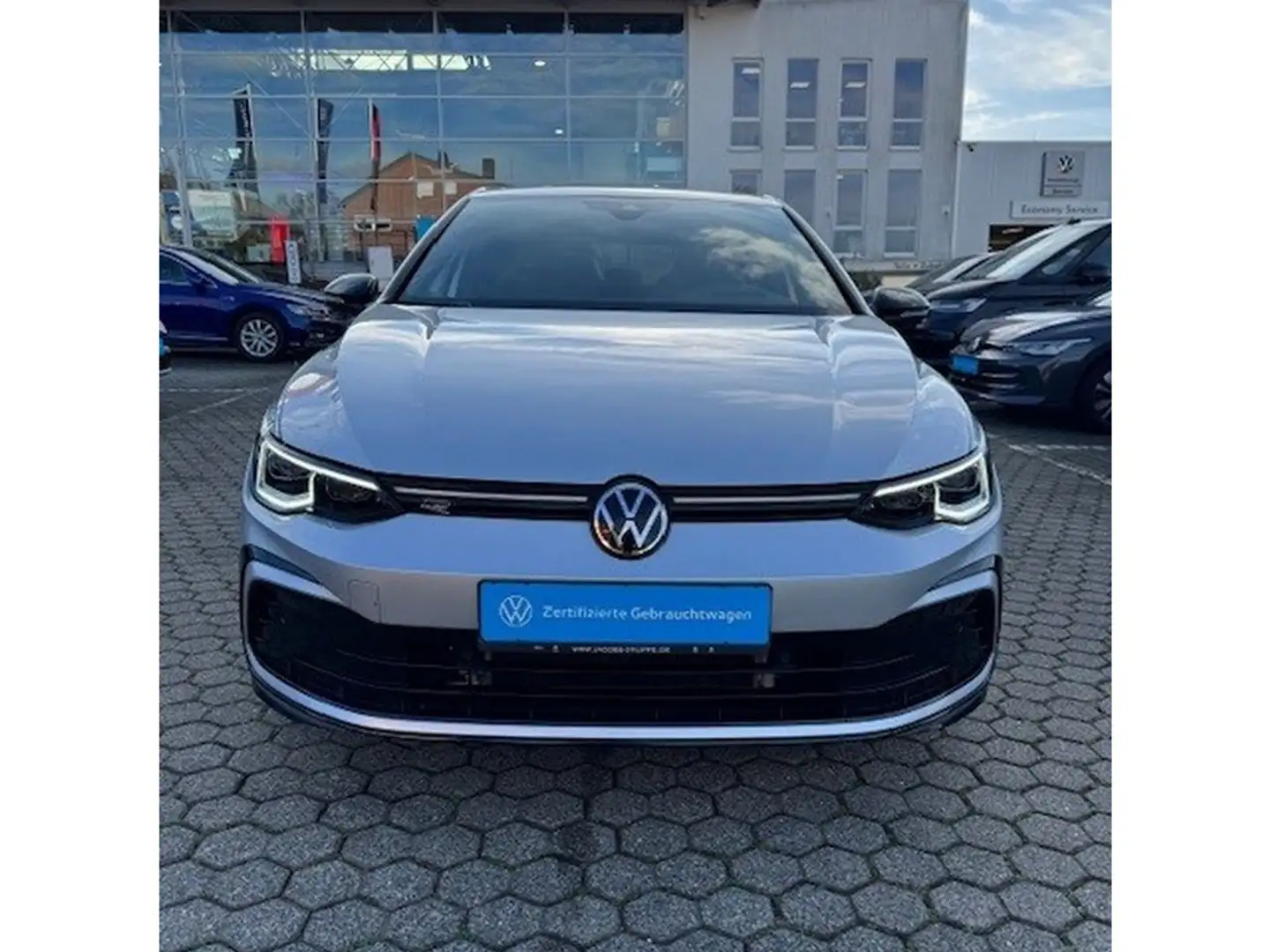 Volkswagen Golf VIII 2.0 TSI R-Line ACC*IQ.Light*Kamera * Silber - 2