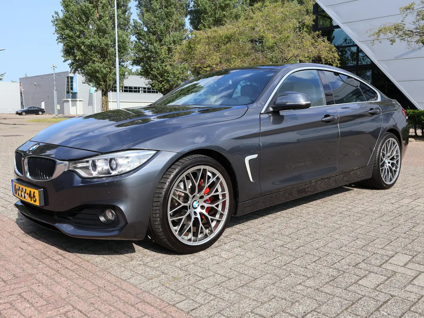 BMW 420 Gran Coupé CARPLAY/NAP/CAMERA/SFEER/19INCH Grijs - 2