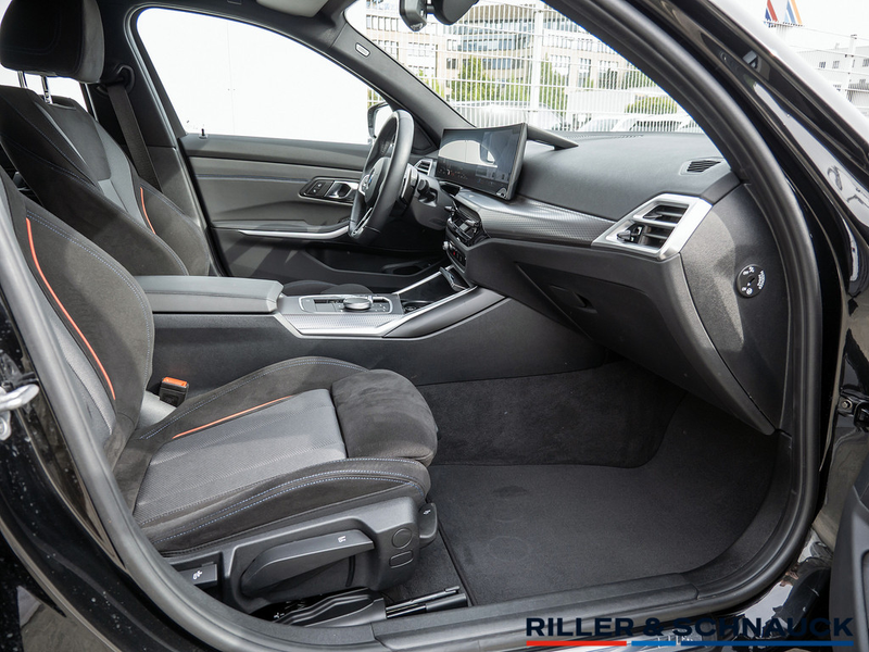 BMW 330 i Touring xDrive M-Sport ACC+KAM+LED+NAVI+ — photo 9