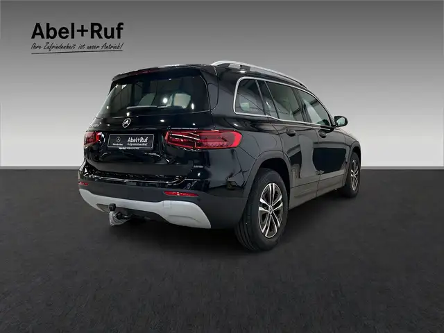 Mercedes-Benz GLB view 5